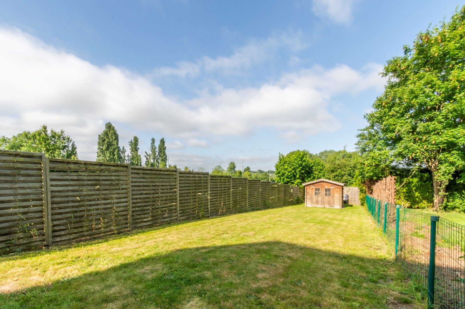 INSTAPKLARE WONING MET 3SLP + BUREAU & GARAGE ! foto 24