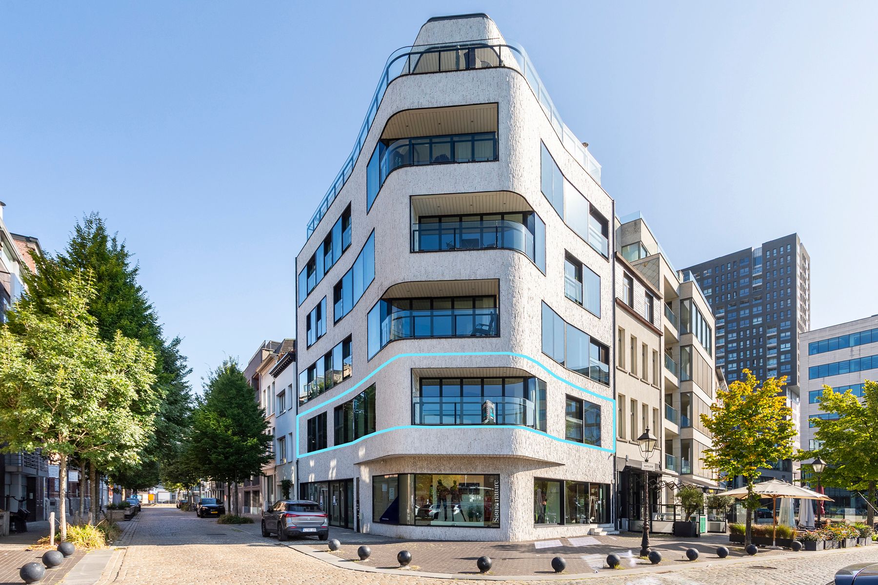Bemeubeld 3-slaapkamer appartement op het Eilandje foto {{pictureIndex}}