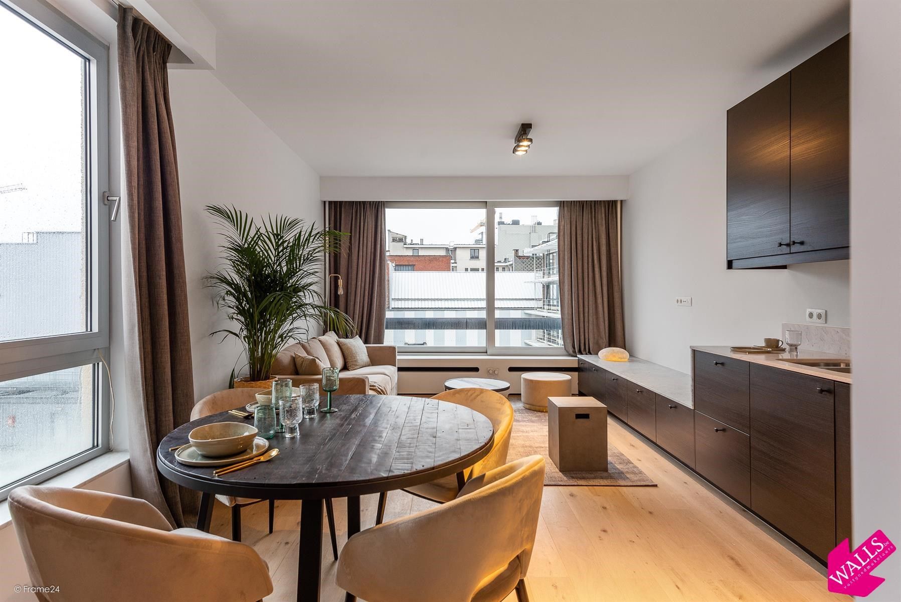 Prachtig gemeubeld appartement op toplocatie!  foto {{pictureIndex}}