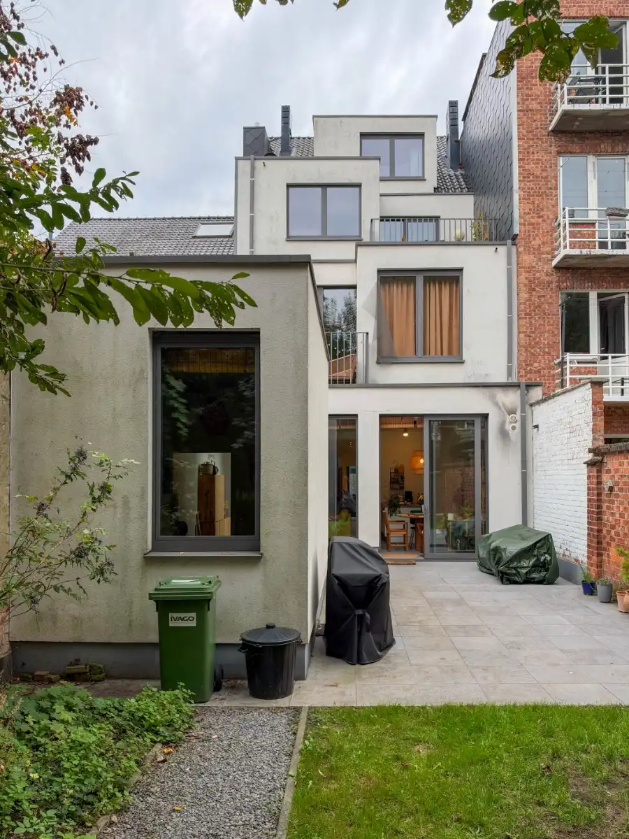 2 slaapkamer appartement (gelijkvloers) met grote tuin en grote garage vlakbij Sint-Pietersstation foto 20