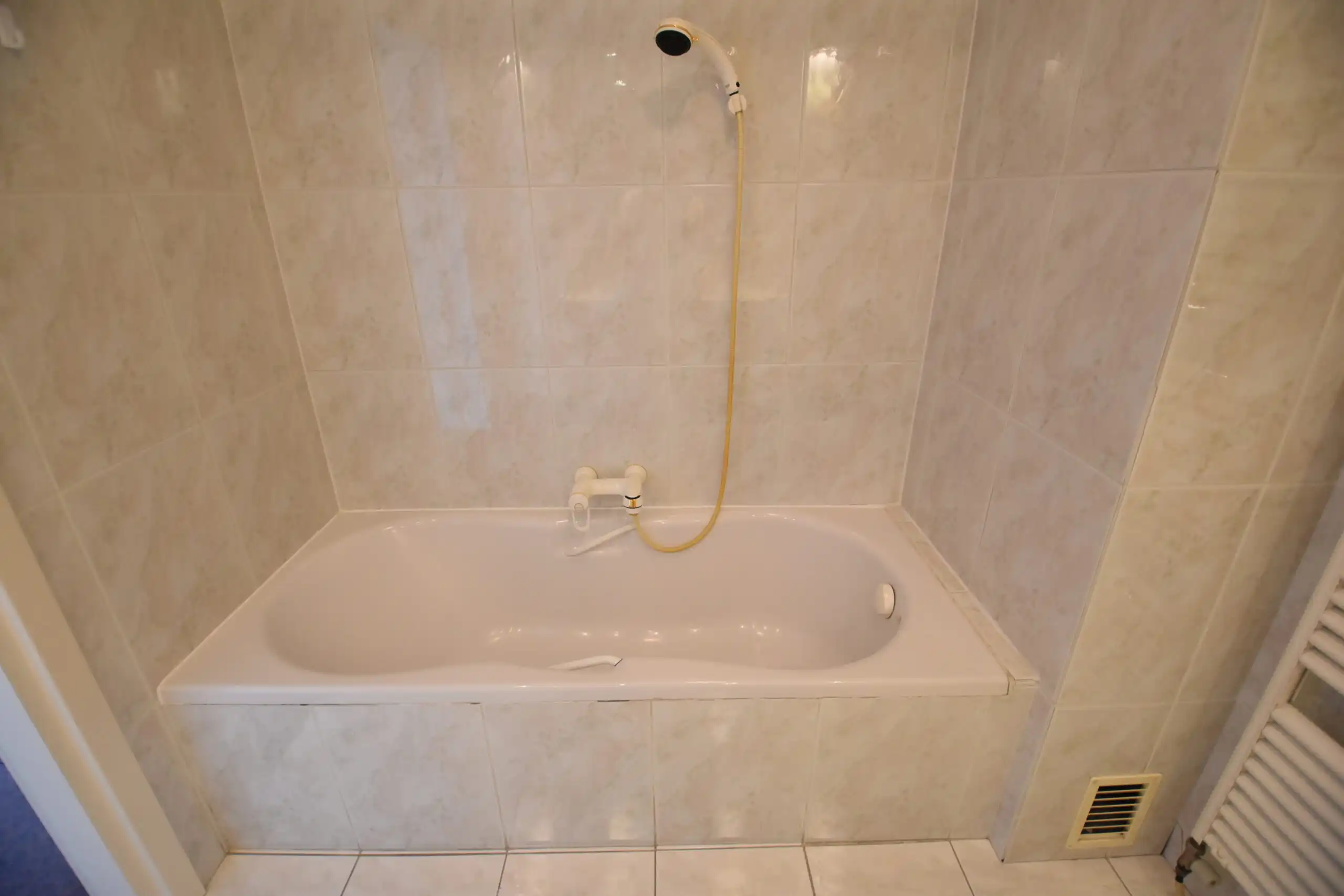 Ruim, lichtrijk en instapklaar appartement met 3 slaapkamers, terras én uitgebreide parkeermogelijkheden foto 14