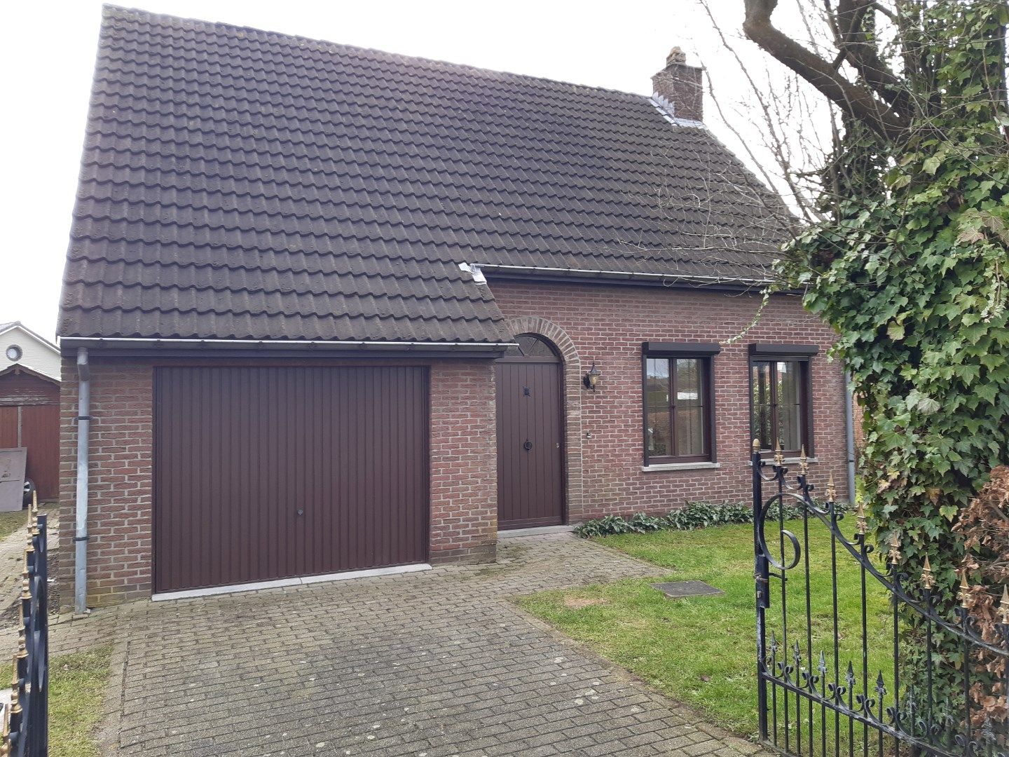 Aangenaam, rustig wonen. foto {{pictureIndex}}