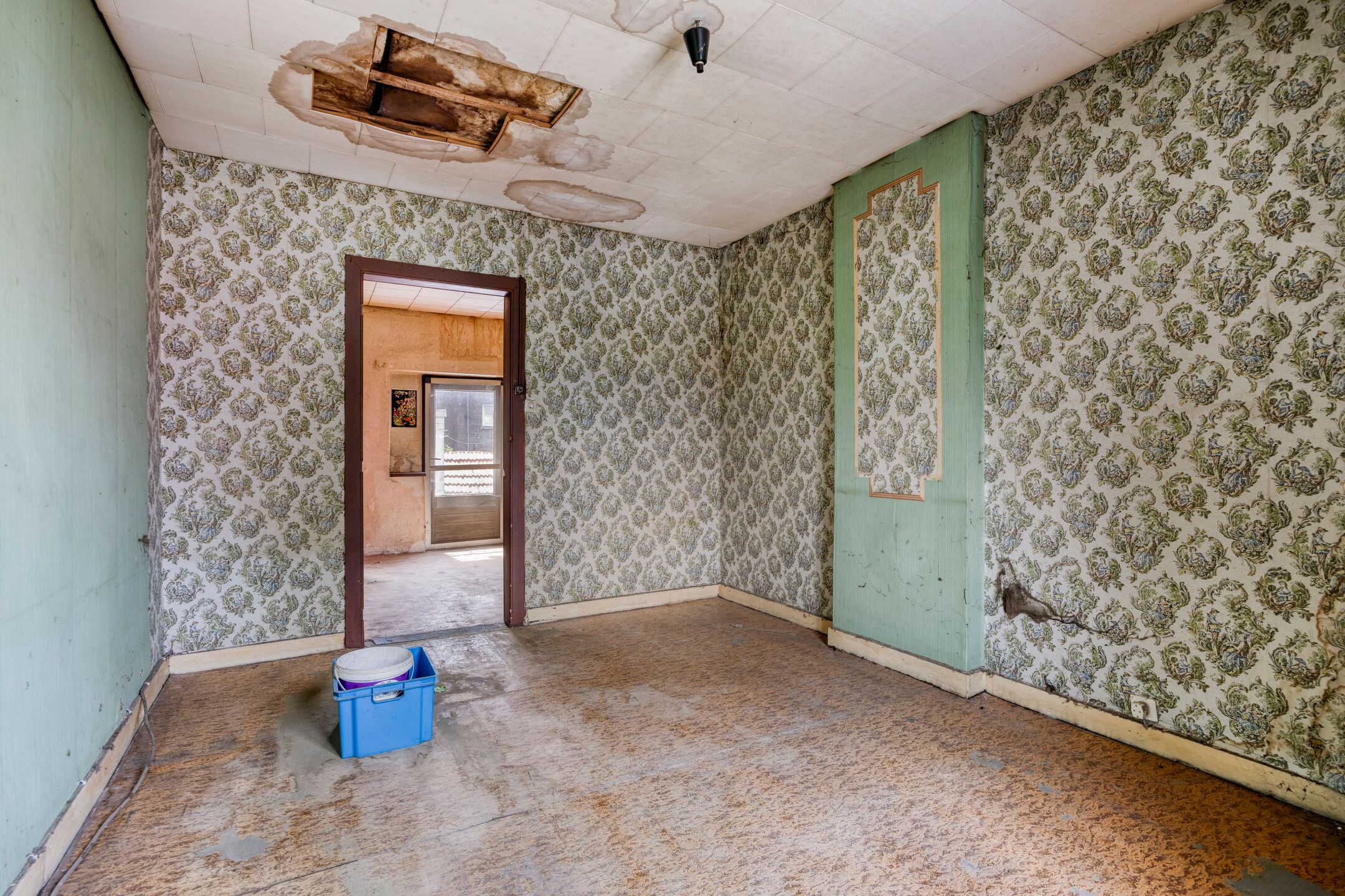 Te renoveren woning aan de stadsrand foto 15