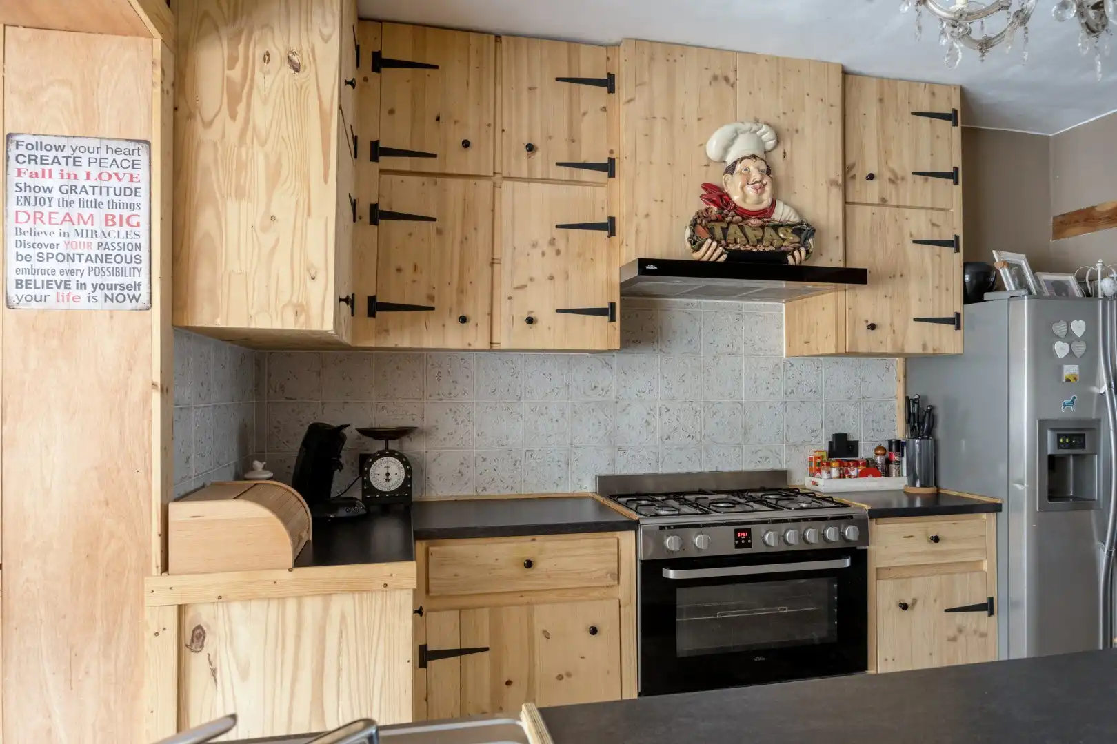 Ruime gezinswoning in rustige centrumligging foto 10