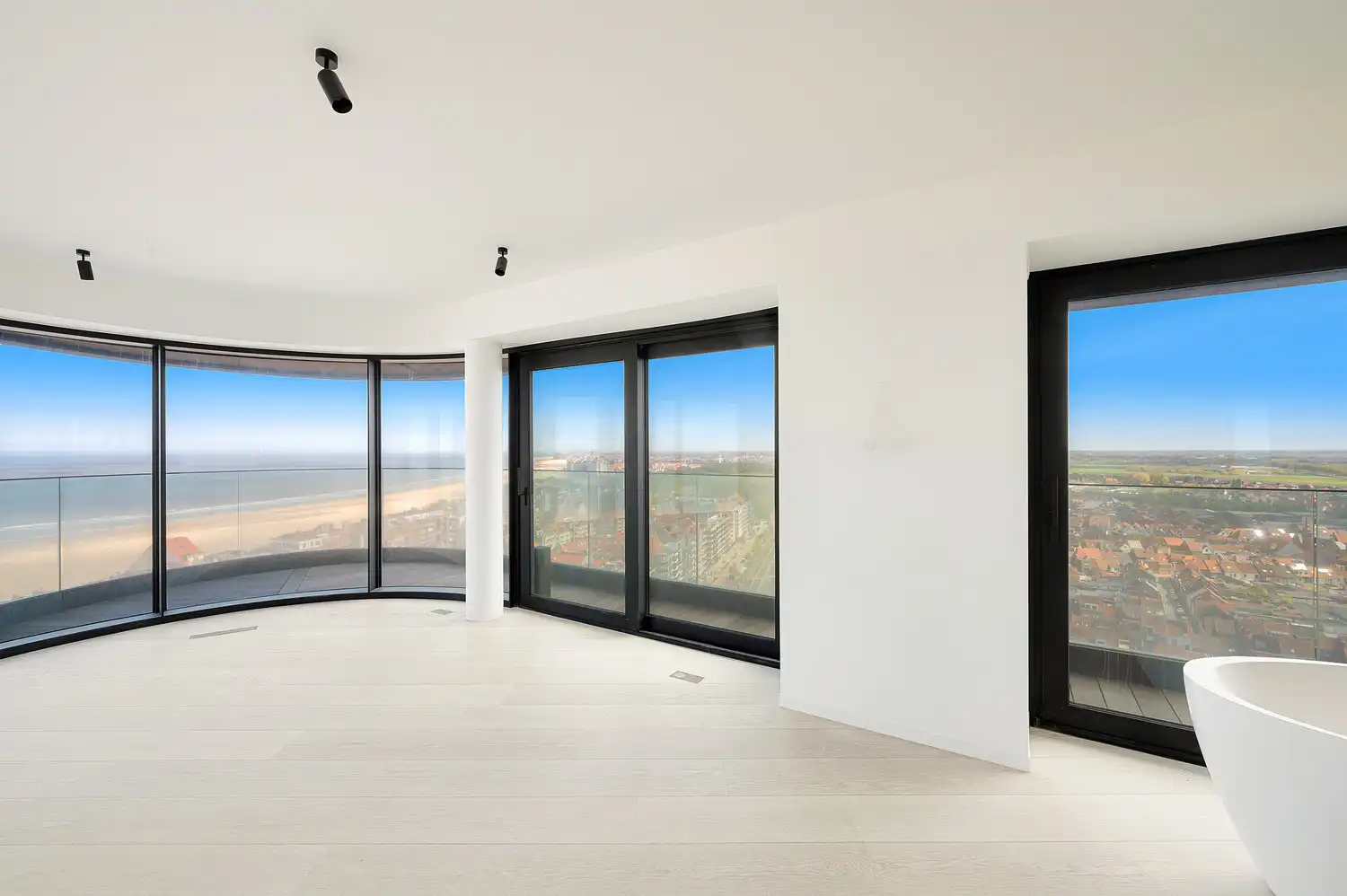 Fenomenaal appartement met panoramisch zicht op de 18de verdieping van Res.Heldentoren foto 11