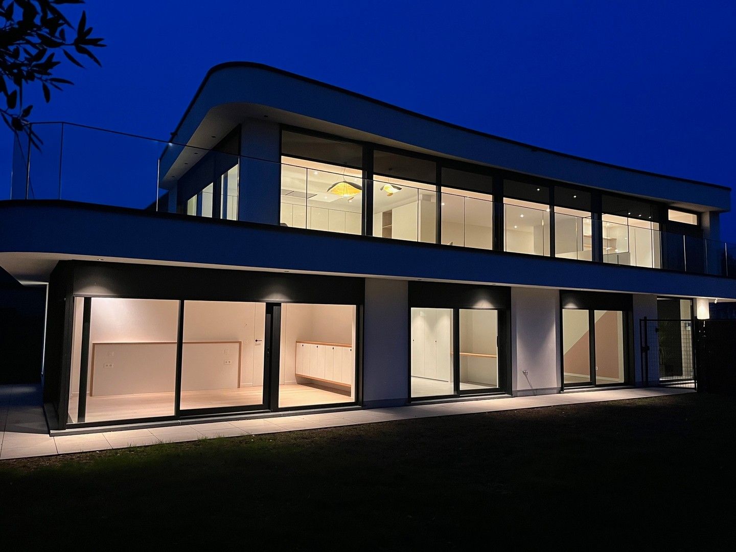 Recent gebouwde, energiezuinige villa gelegen in een rustige dreef van een centraal gelegen villawijk te Knokke-Heist. foto 22