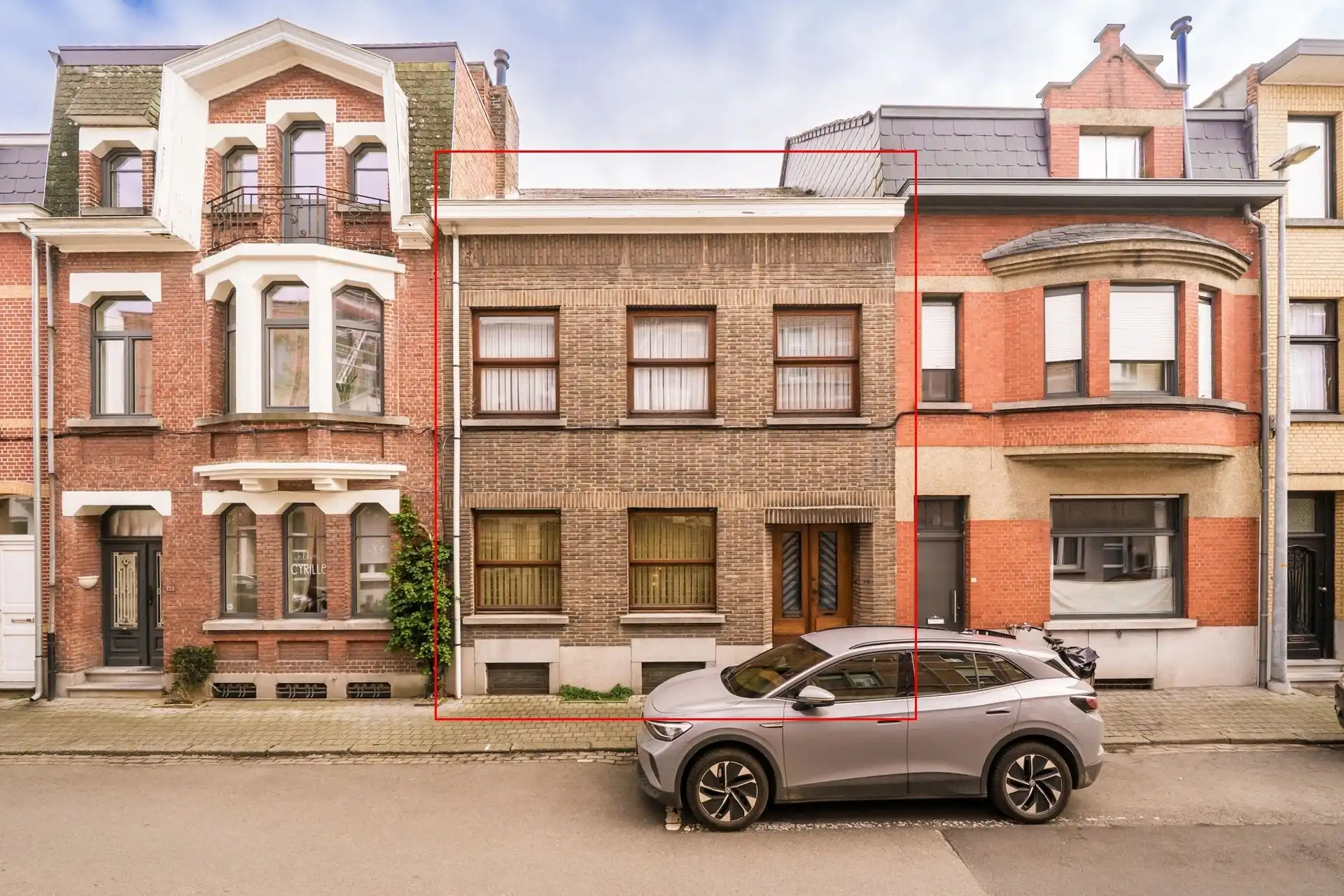 Ruime karaktervolle woning met 6 slpks en tuin! foto 3