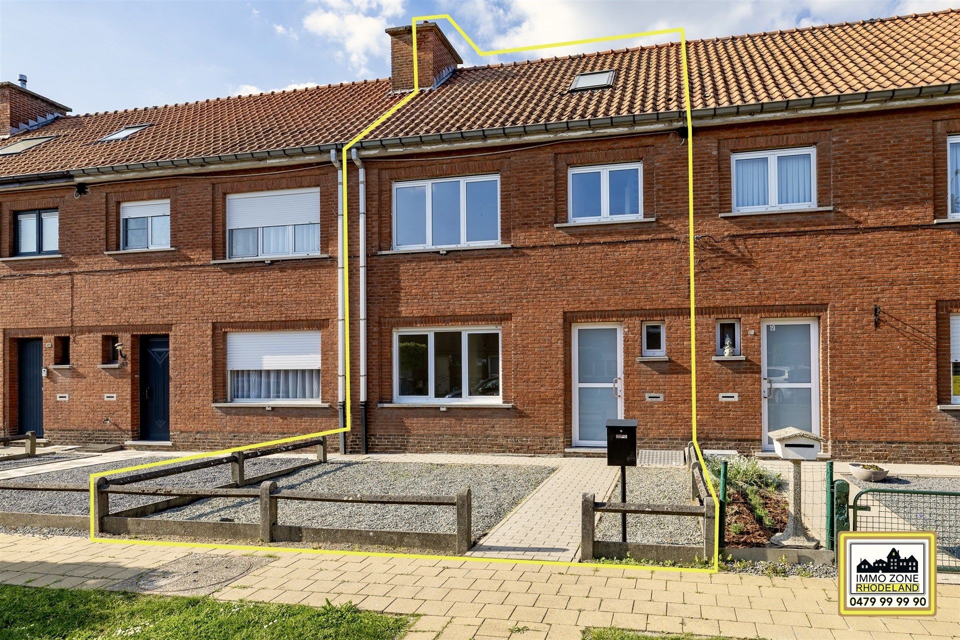 Super instapklare woning met 3 slpks, garage en tuin foto {{pictureIndex}}