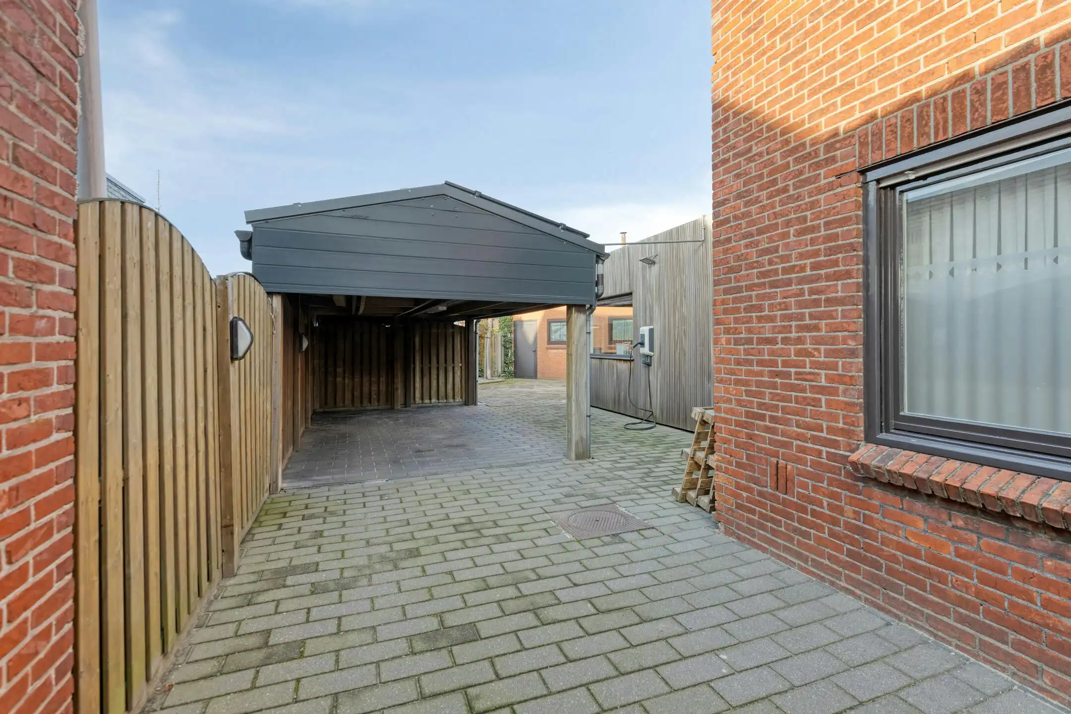 Zeer goed onderhouden handelshuis met handelsruimte en magazijn in centrum Overpelt te koop foto 19