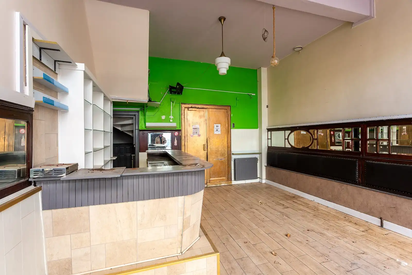 Handelshuis met veel mogelijkheden foto 4