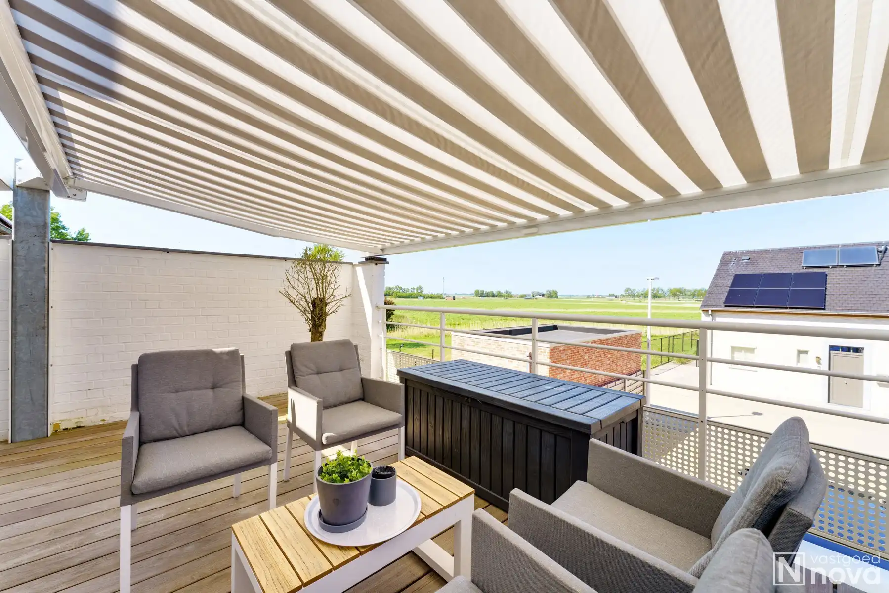 Gerenoveerde woning aan de rand van de stad foto 9