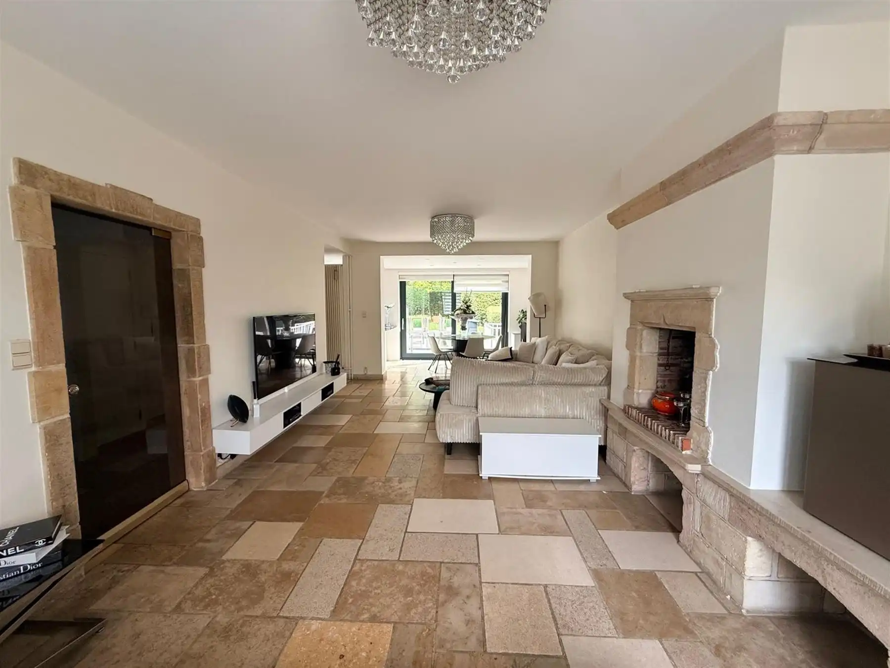 INSTAPKLARE WONING MET GEZELLIGE TUIN foto 4