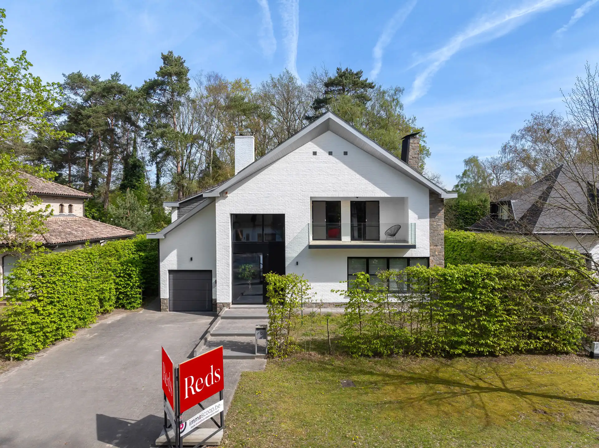 Instapklare villa te koop op een perceel van 1.100 m² foto {{pictureIndex}}