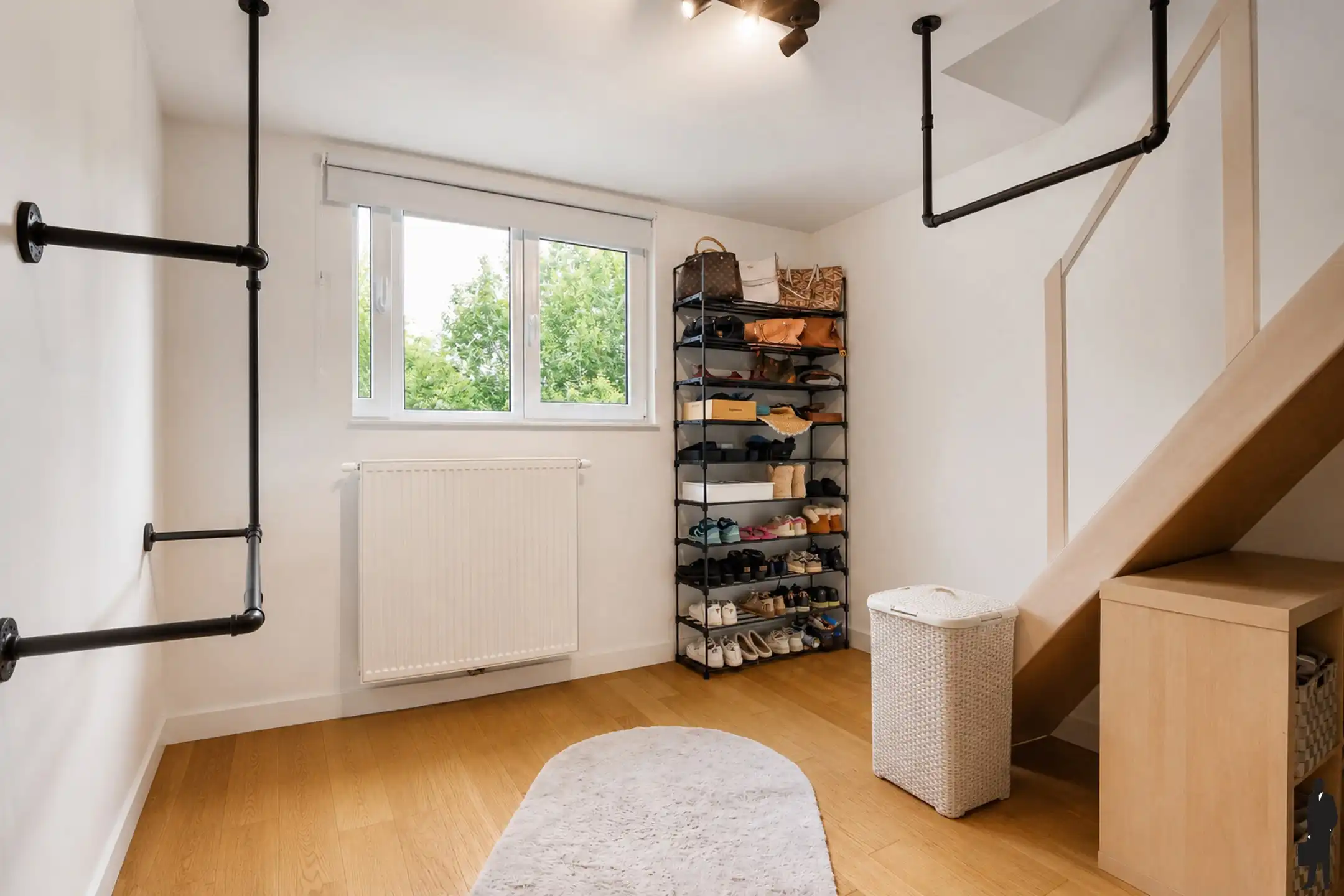 Instapklaar triplex appartement op toplocatie in Sint-Niklaas foto 9
