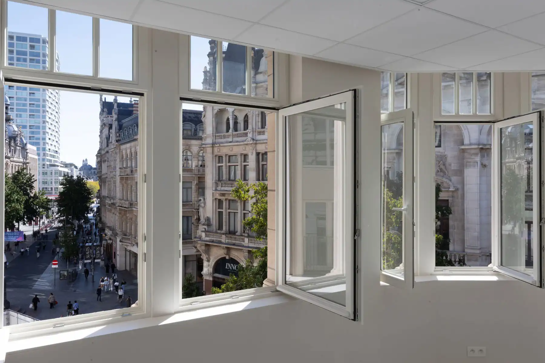 Gerenoveerde Kantoren te Huur op de Meir in Antwerpen foto 5