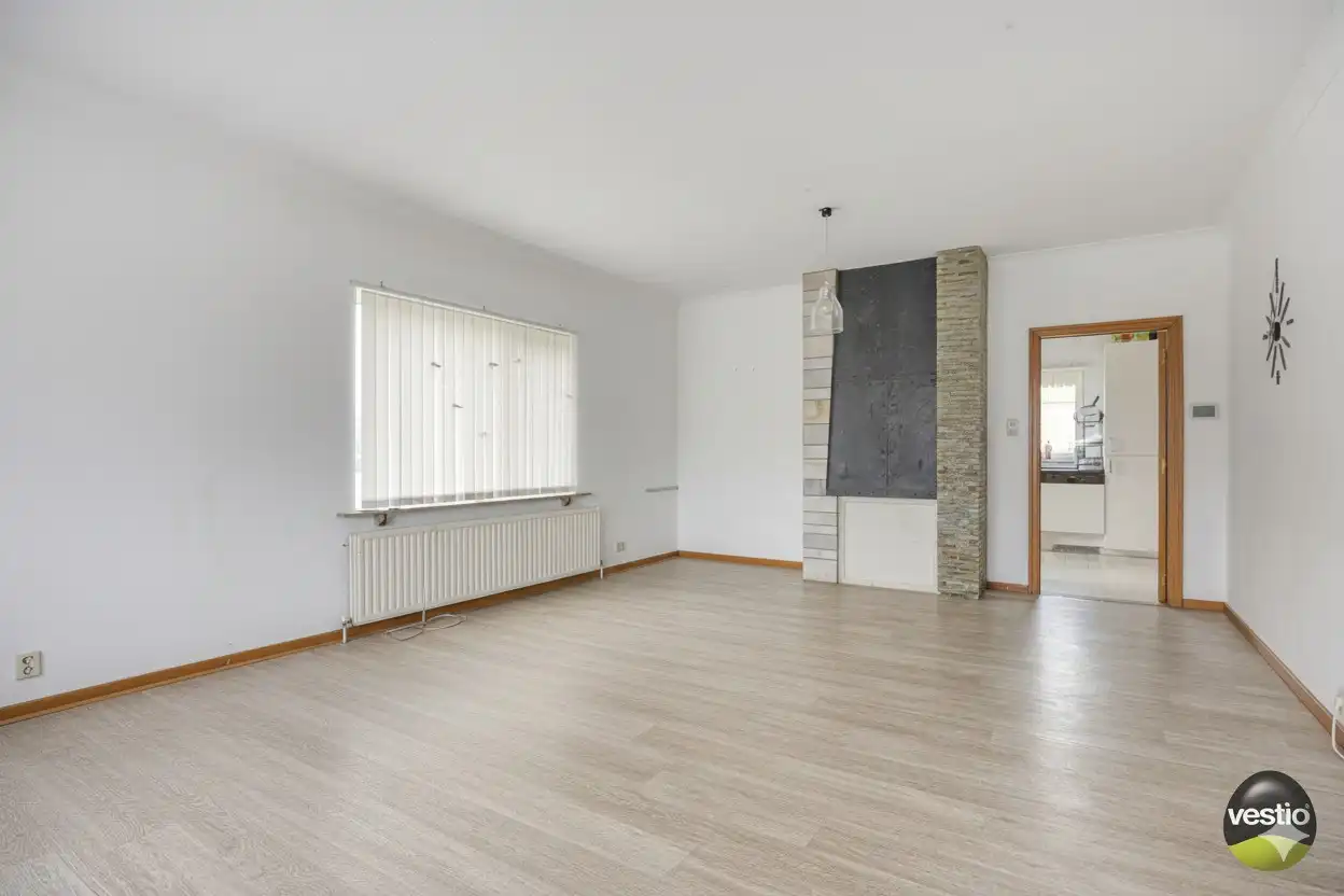 OP TE FRISSEN OB IN HET LANDELIJKE GROTE SPOUWEN foto 2