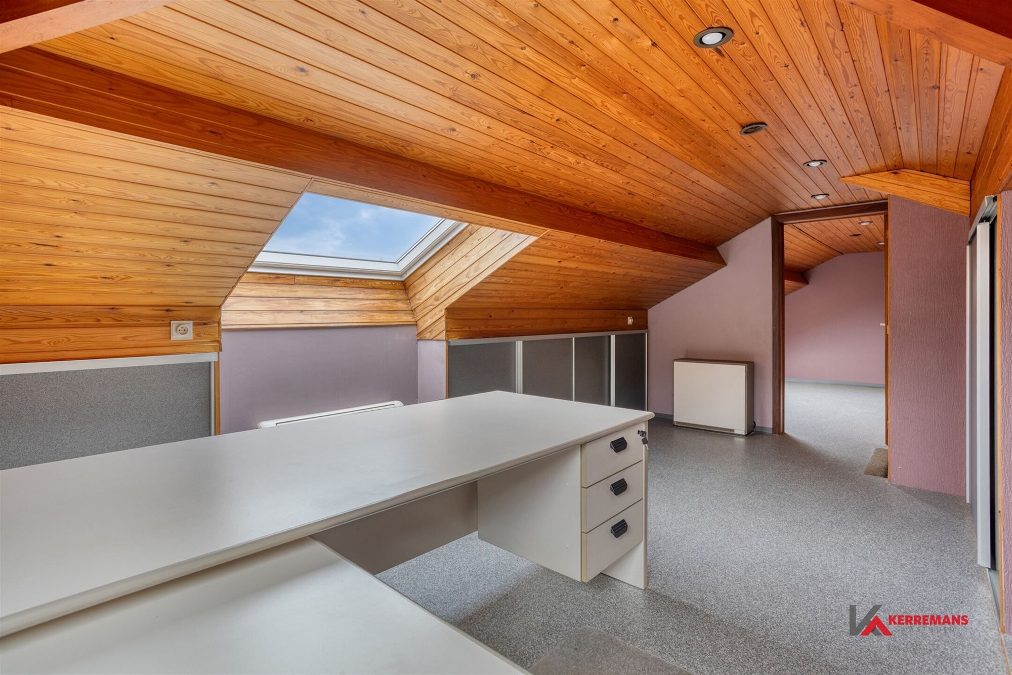Woning met 3 slaapkamers, garage en tuin.  foto 18
