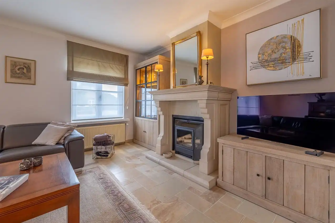 Verzorgde 3slk woning op zuidgericht perceel van ca 1638ca foto 3