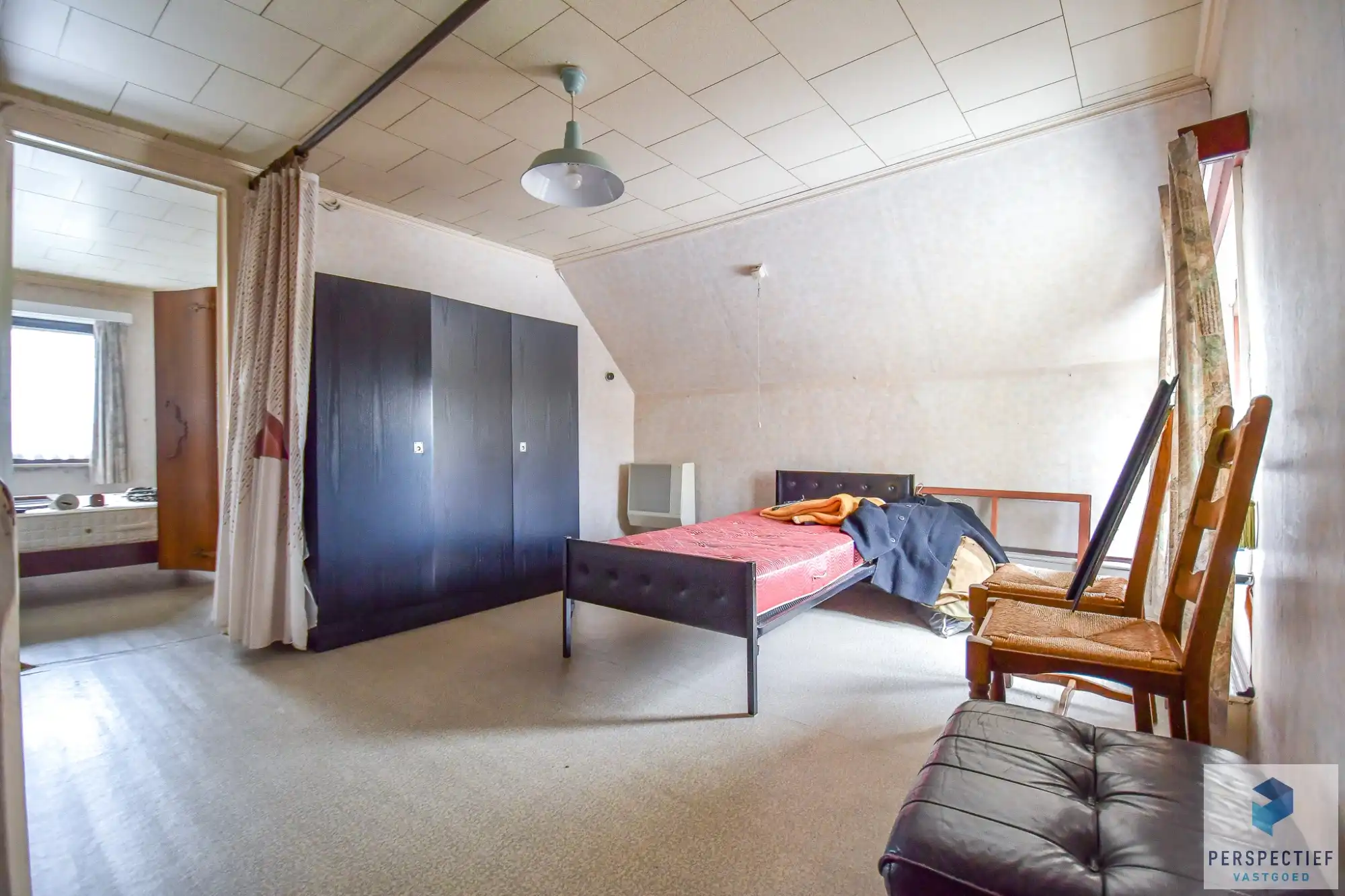 Te renoveren woning met rondom landelijke uitzichten foto 16