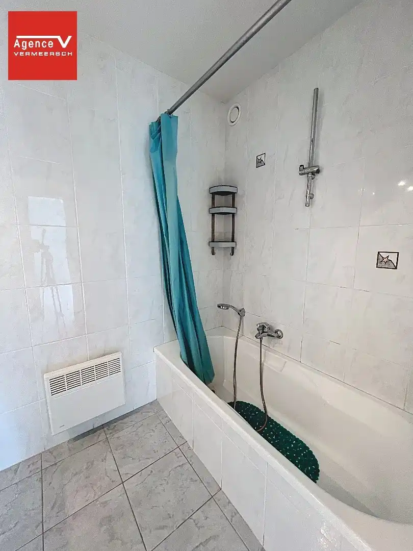 Ruim leefappartement gesitueerd op gunstige locatie tussen Leopold I-plein en Casino Kursaal van Oostende.  foto 13