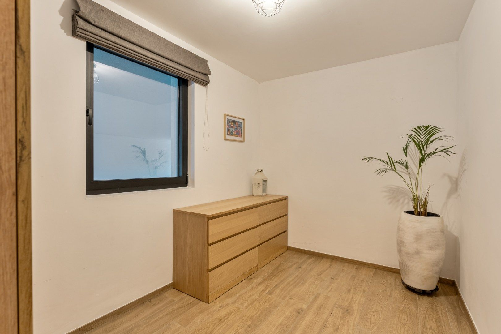 Recent, gelijkvloers appartement in een stijlvolle residentie mét ondergrondse parkeerplaats en kelderberging!  foto 22