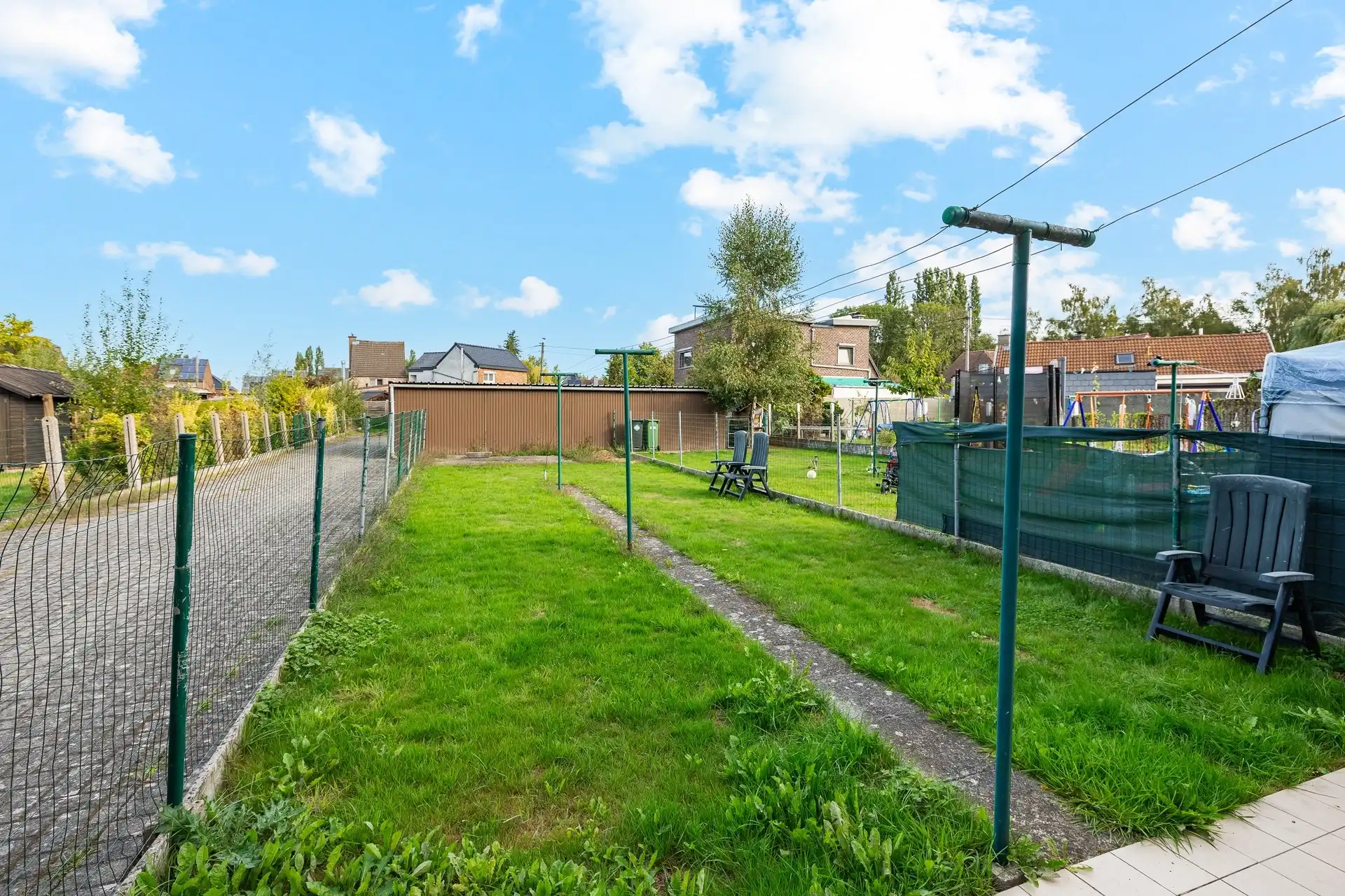 Gelijkvloers appartement met één slaapkamer, grote tuin en garage foto 12