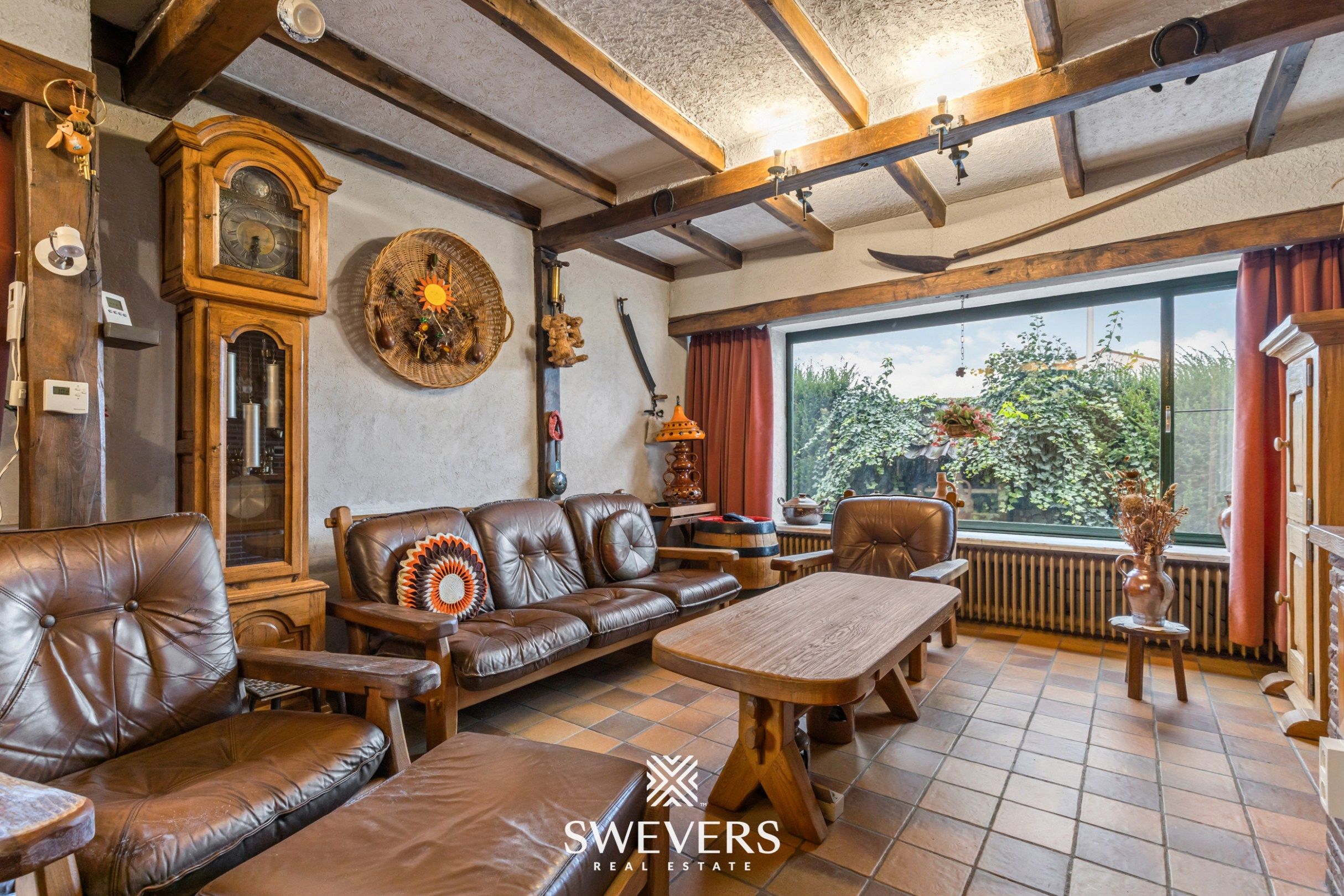 Ruime, te renoveren woning op 7a60 in centrum-Zonhoven foto 8