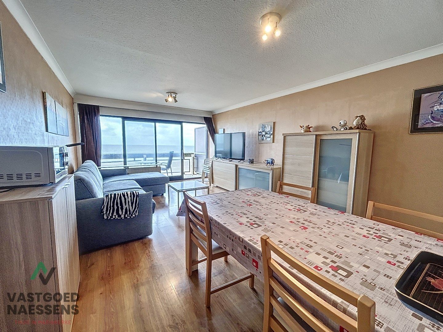 Instapklare studio met terras en zicht op zee  foto 5