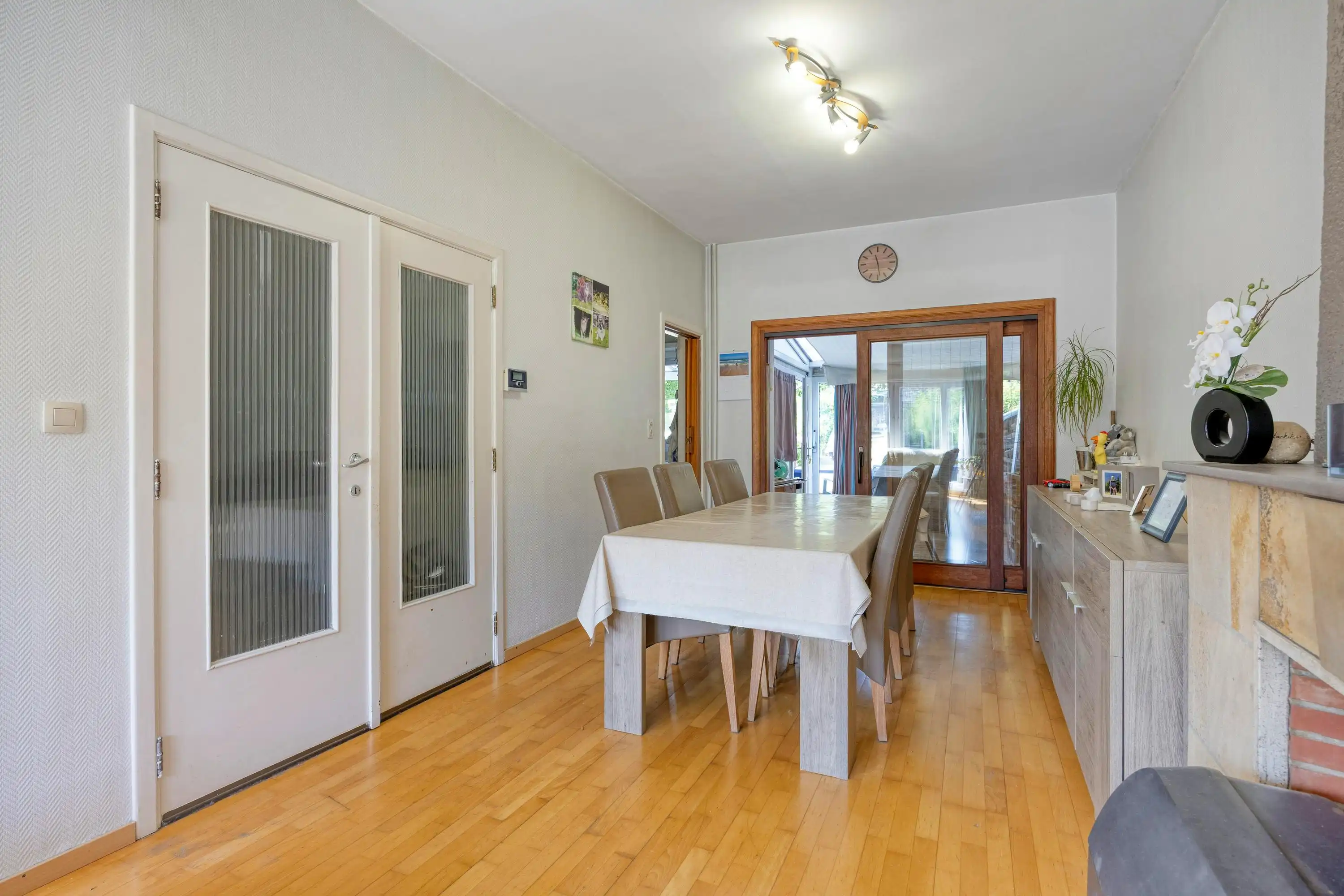 Gezinswoning te koop in Strombeek-Bever met tuin en garage foto 7