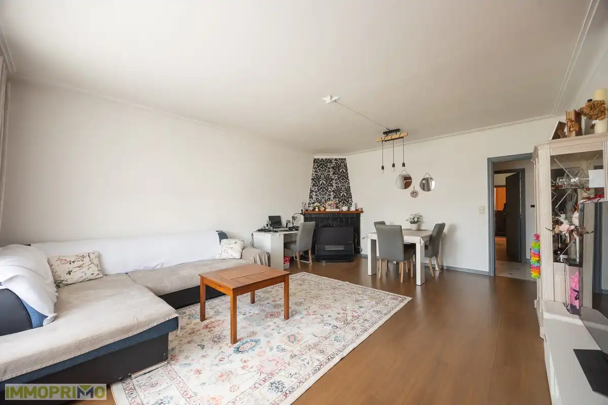 Ruim en lichtrijk appartement met 3 slaapkamers en terras in het hart van Deurne foto 5