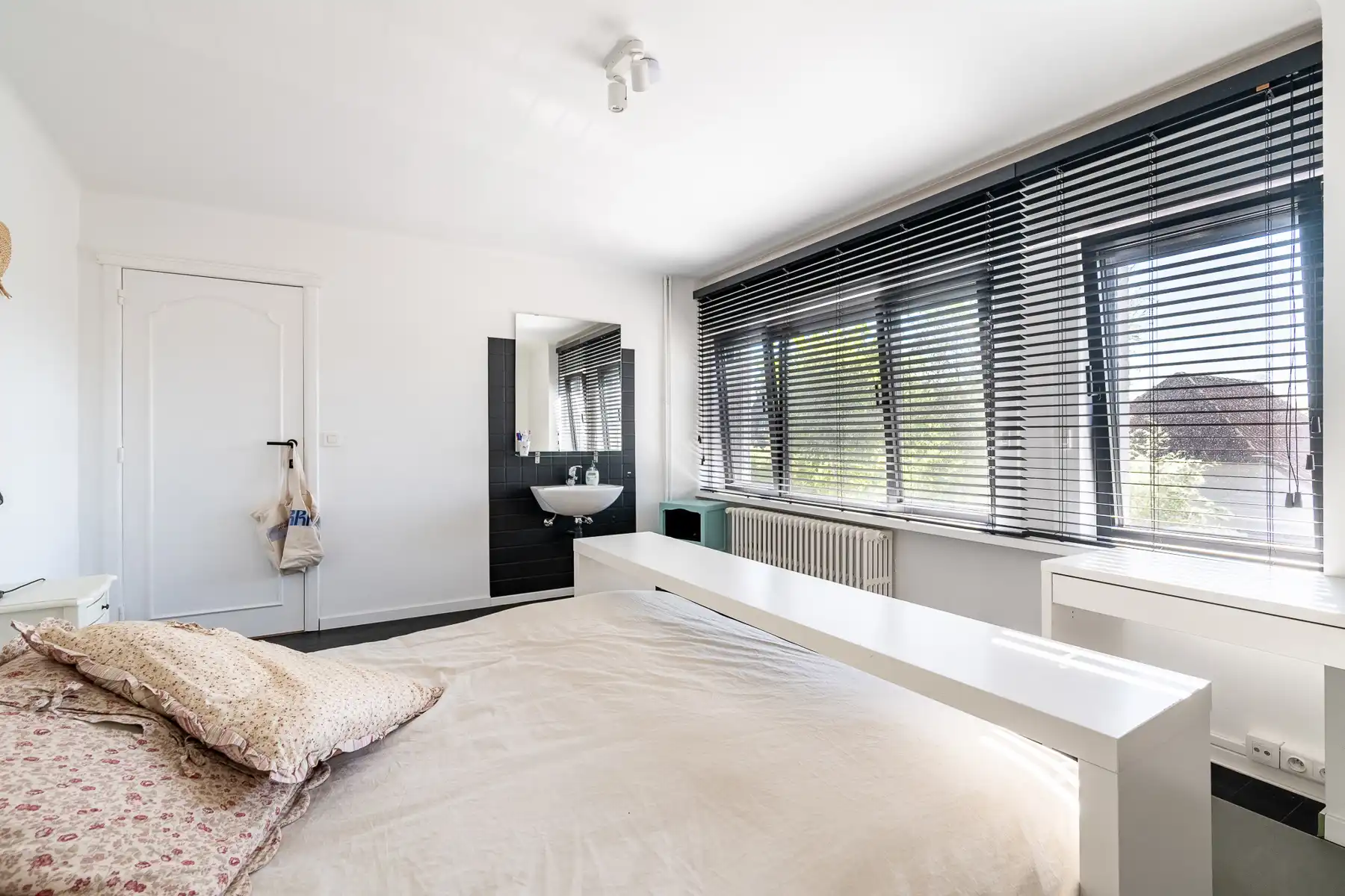 Charmante woning met weids zicht over de polders foto 18