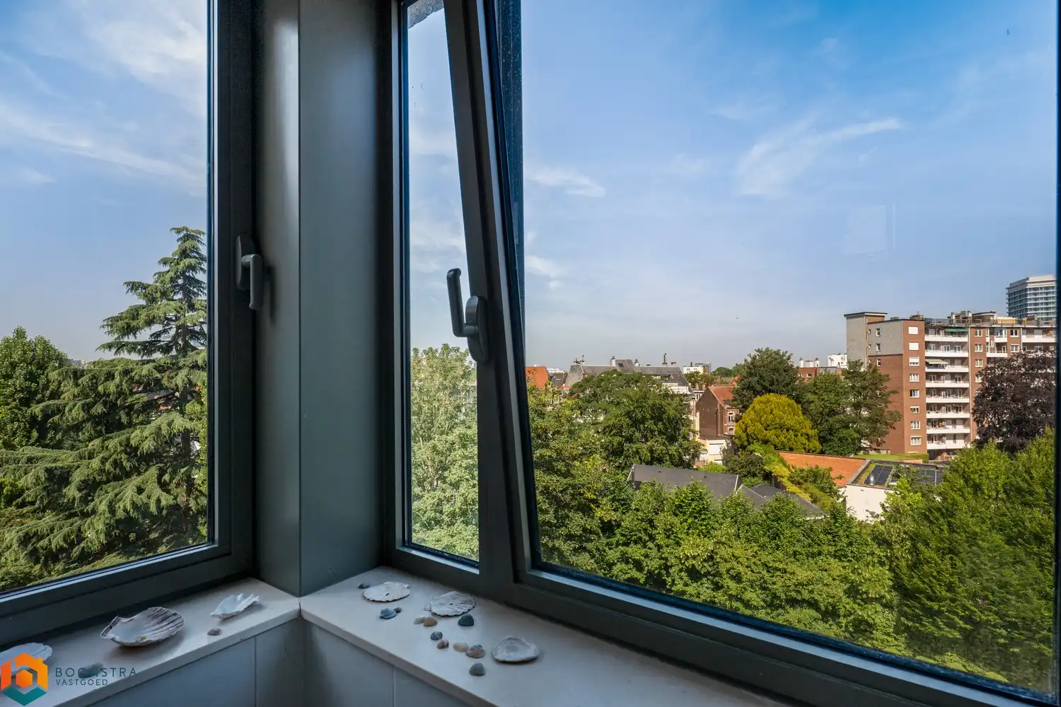 Ruim duplex appartement met 2 slpkrs op een toplocatie in Elsene foto 17