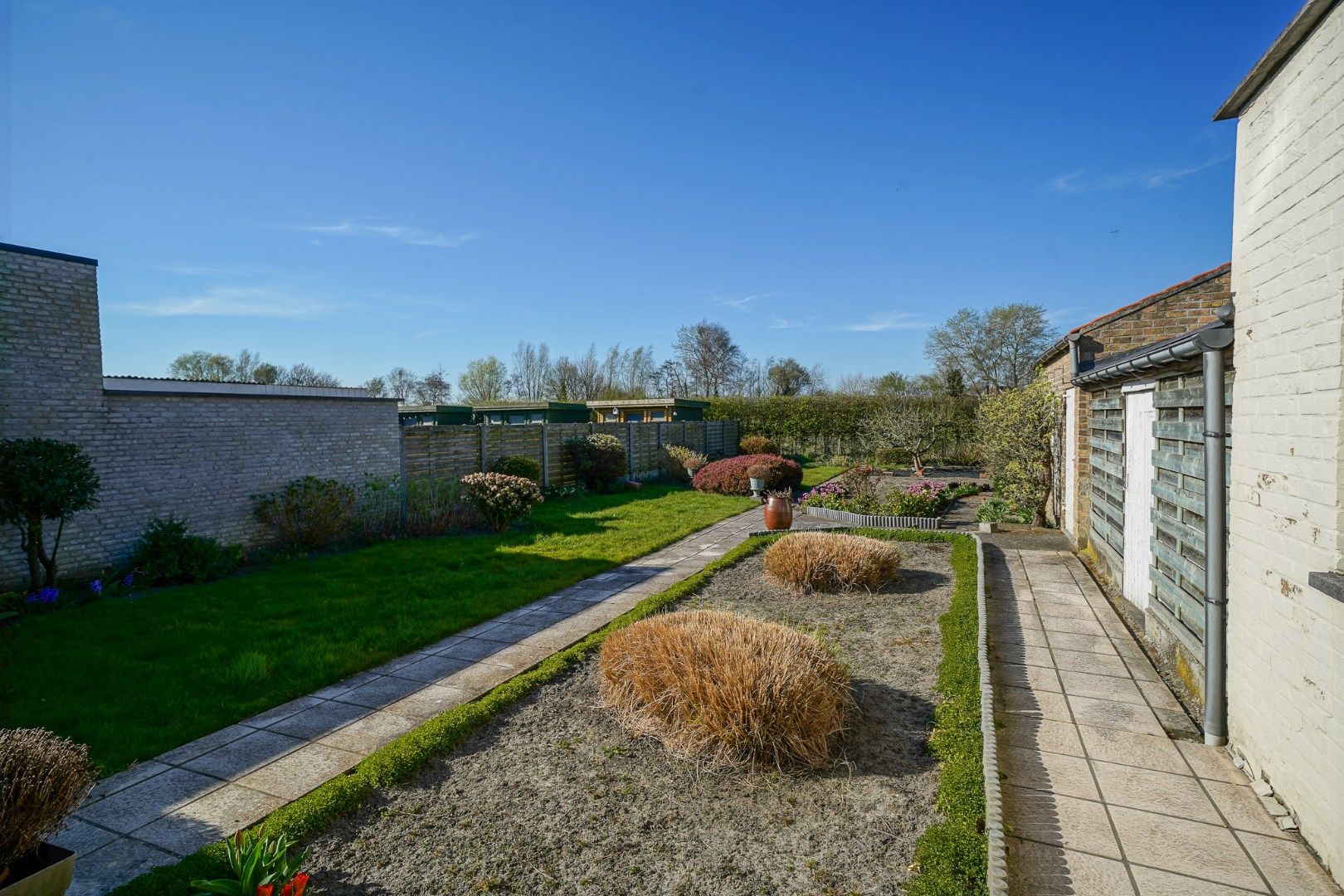 Ruime woning met garage en zonnige tuin tussen Oudenburg en Zandvoorde foto 11