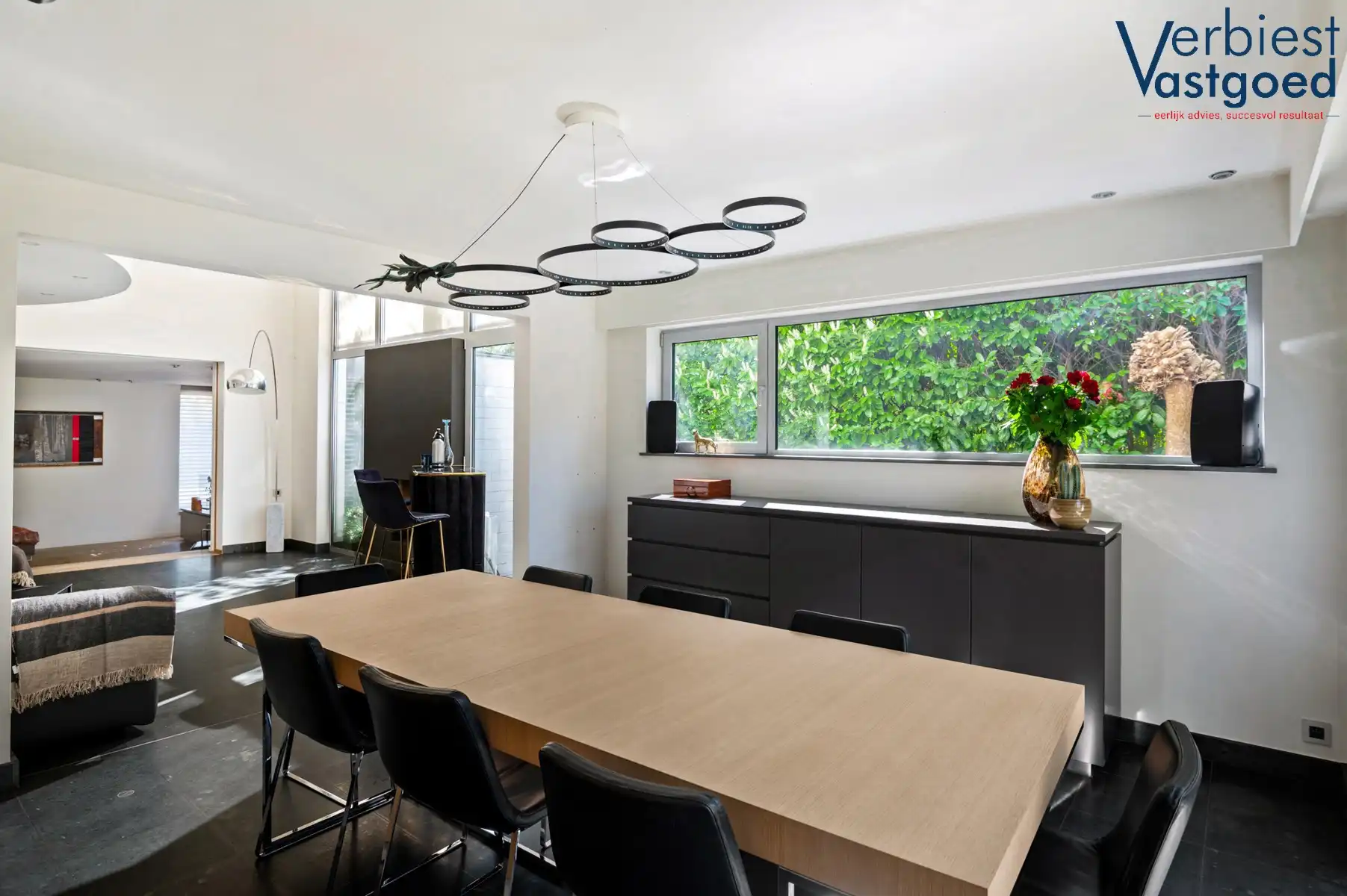 Exclusieve en lichtrijke villa met tuin op toplocatie foto 7