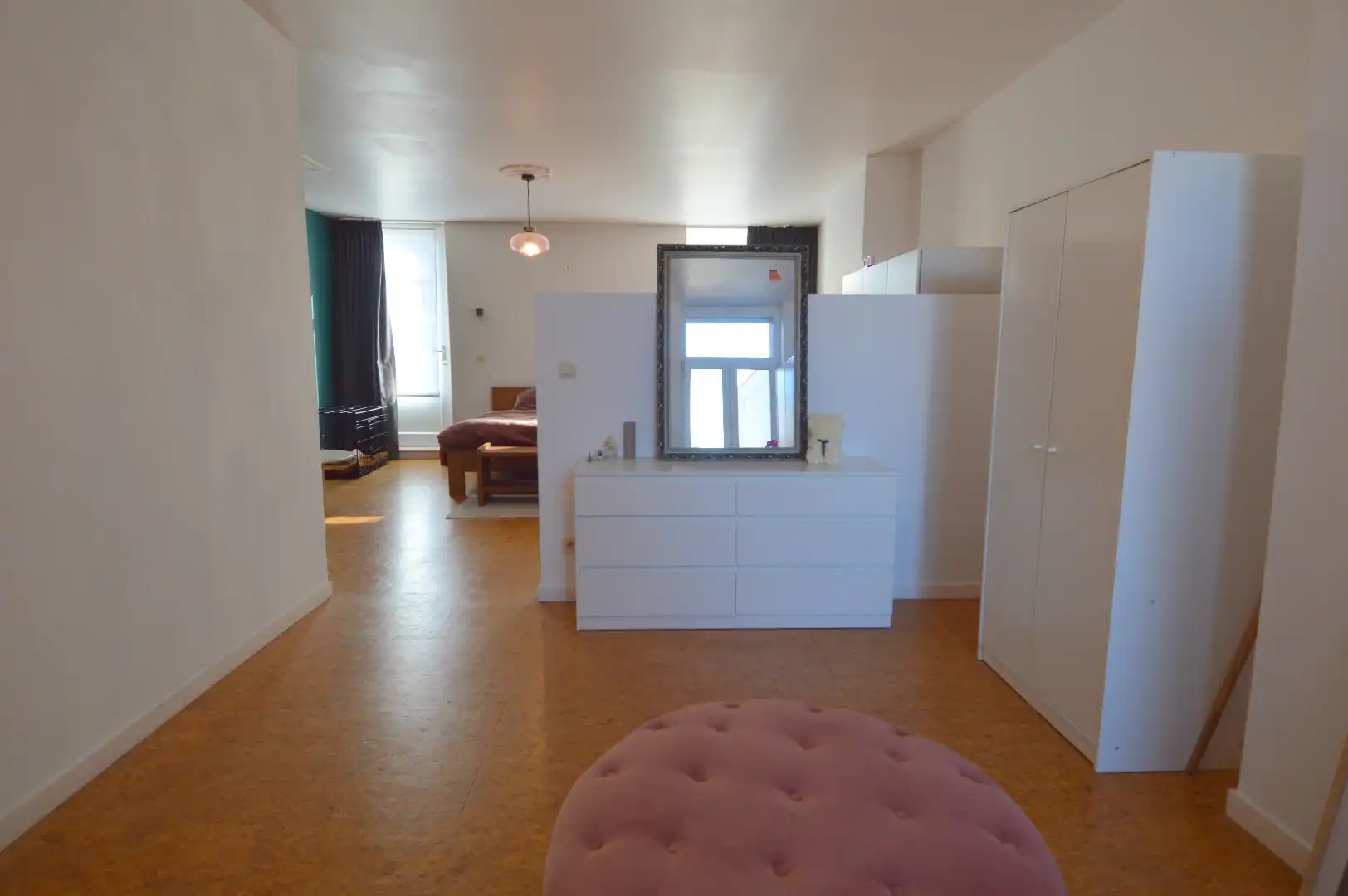 Ruim herenhuis met 2 slaapkamers in Wevelgem foto 14