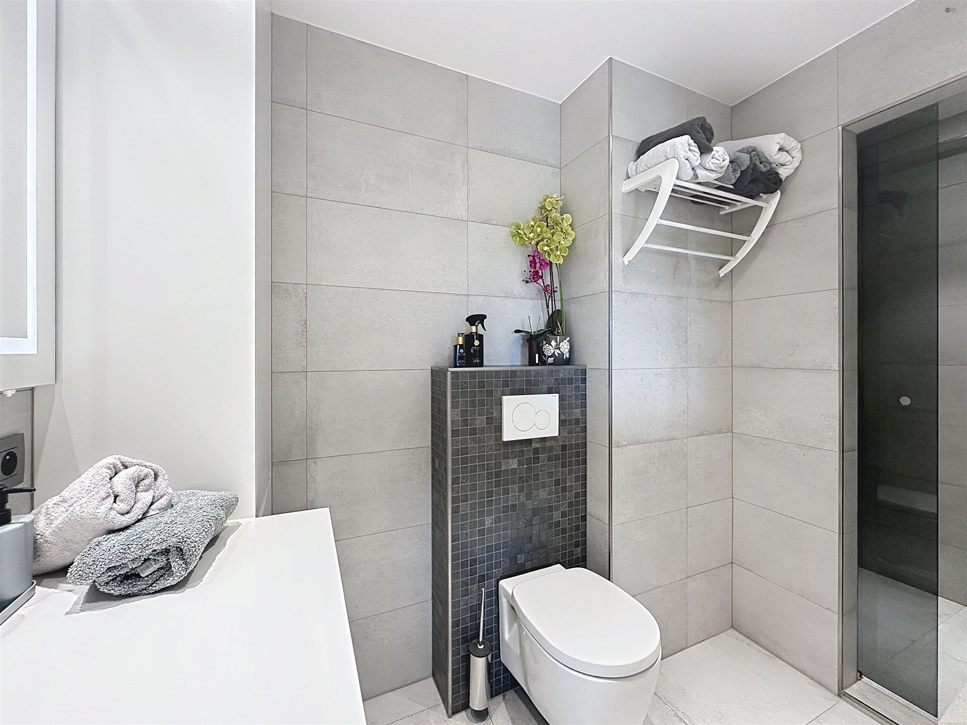 Ruim en lichtrijk 3 slpk hoekappartement met een fantastisch uitzicht. foto 13