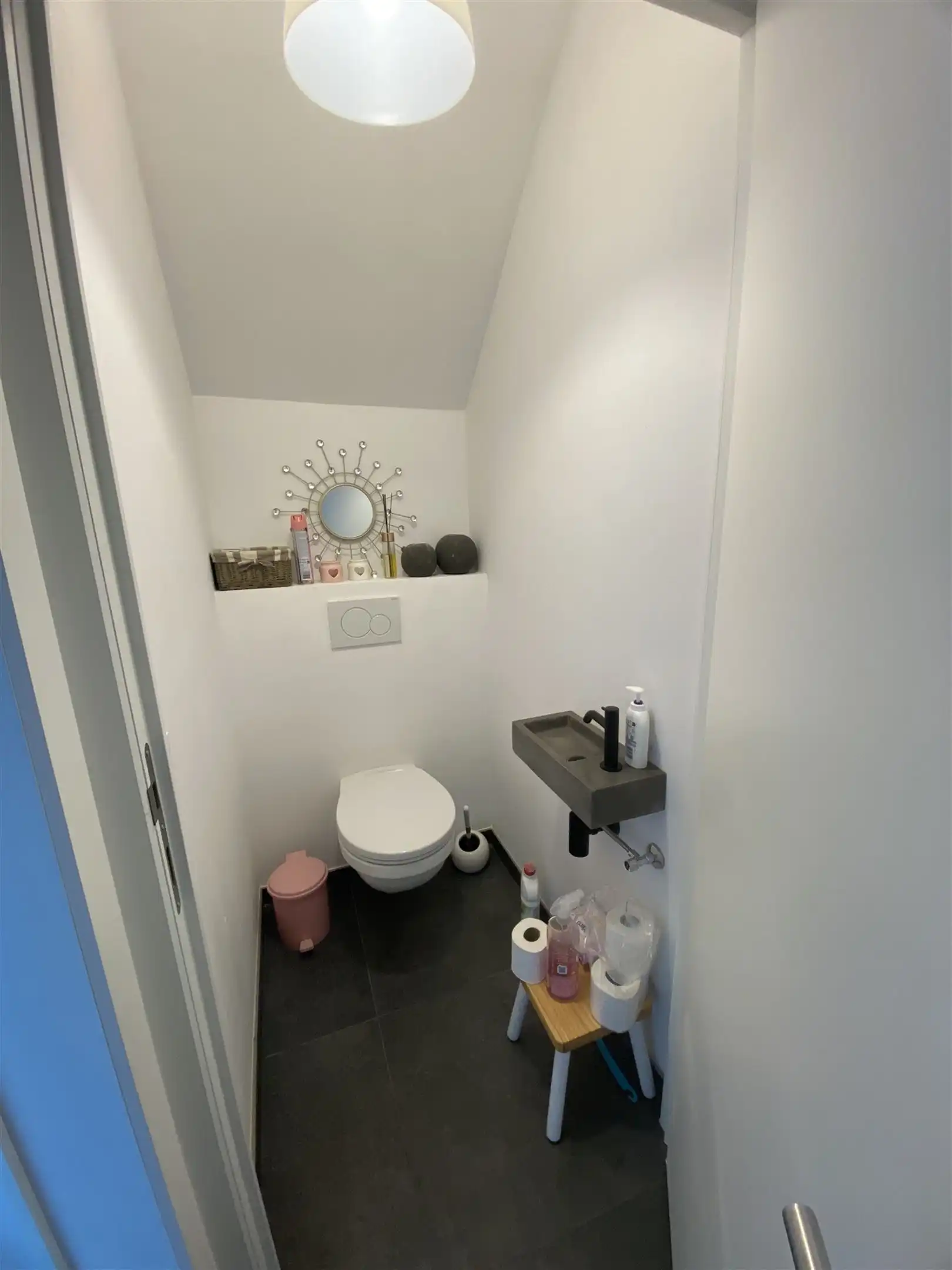 Ongemeubeld appartement met 1 slaapkamer foto 12