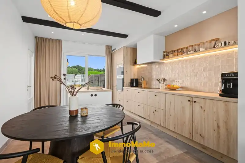 INSTAPKLARE GERENOVEERDE WONING  TE KOOP IN LOCHRISTI (WACHTEBEKE) foto 5