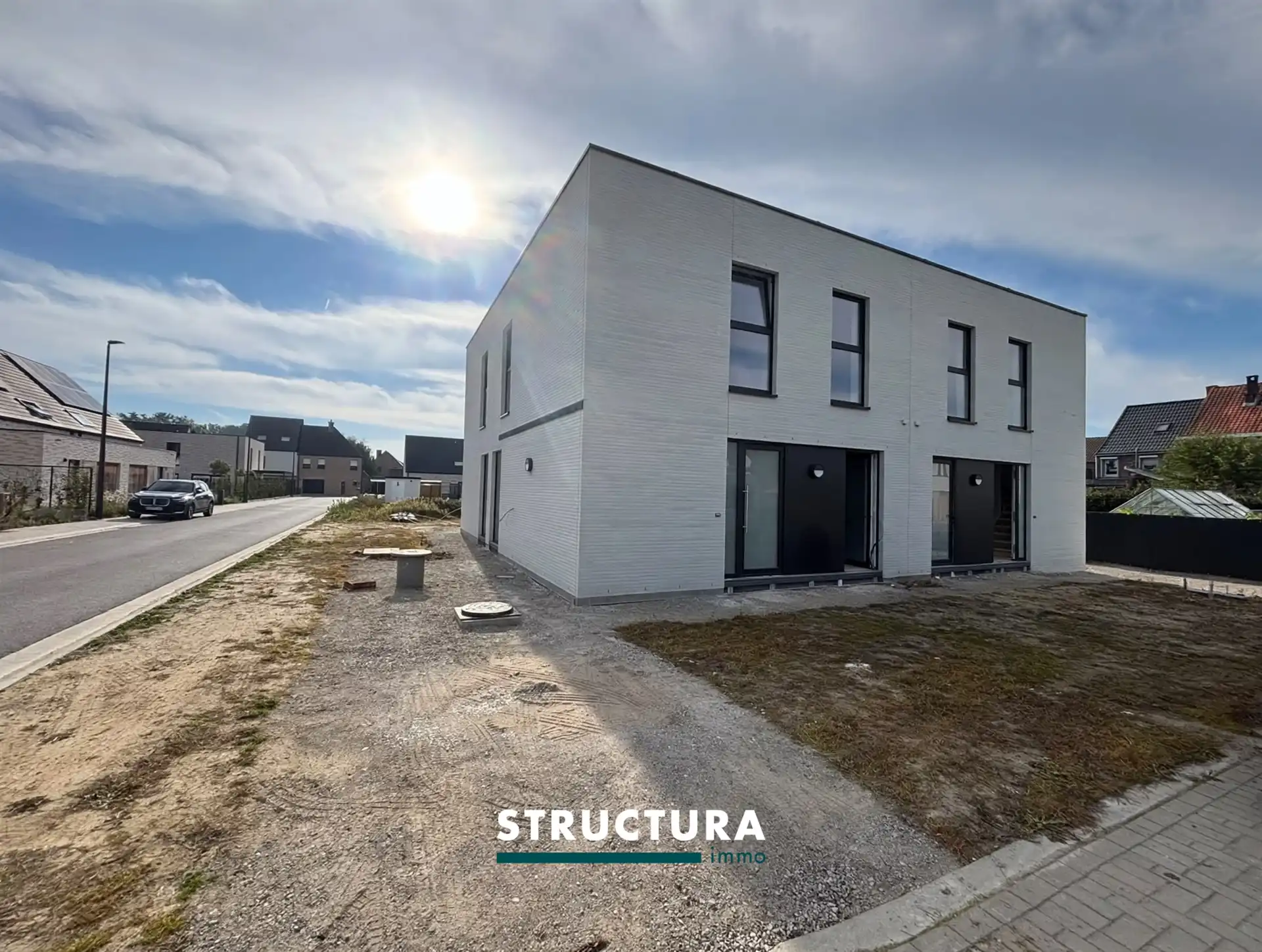 Energiezuinige nieuwbouw woning in nieuwe, rustige wijk! foto {{pictureIndex}}