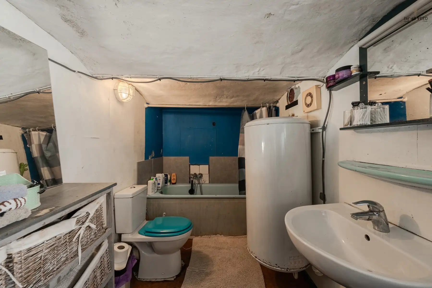Charmante renovatiewoning hartje Eernegem foto 11