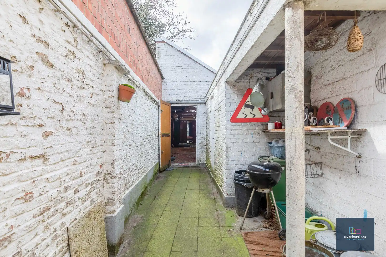 Woning met 3 slaapkamers en verrassende tuin met bijgebouwen foto 19