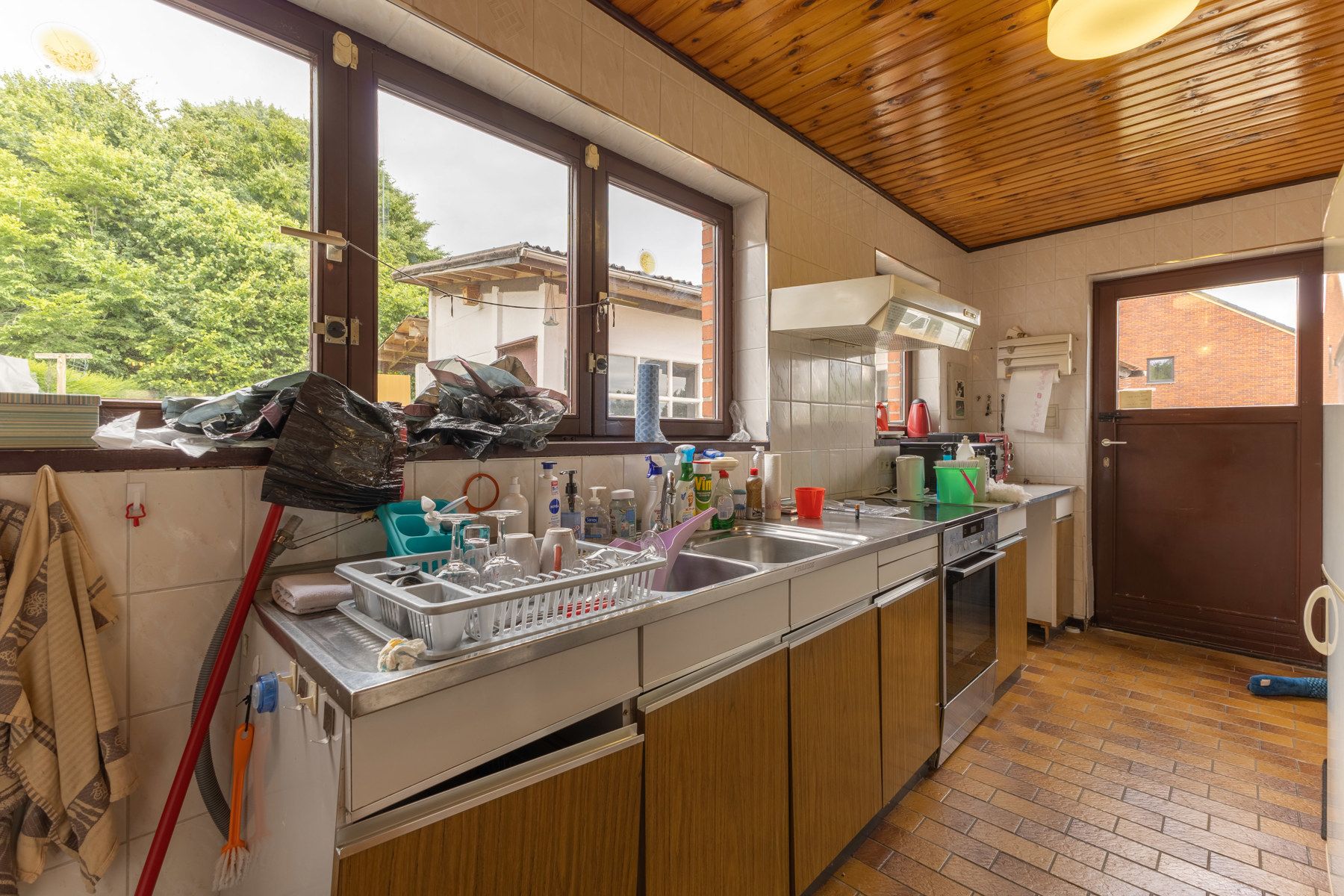 Ruime driegevelwoning met veel mogelijkheden foto 10