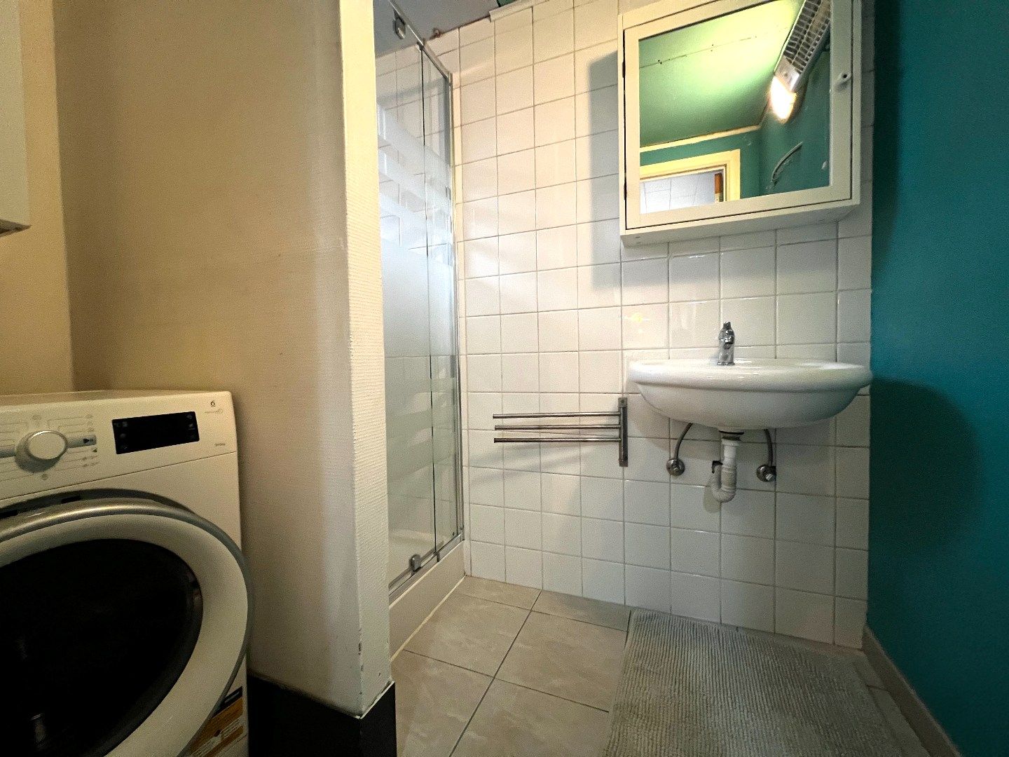 Charme troef in deze starterswoning te Wevelgem! foto 21