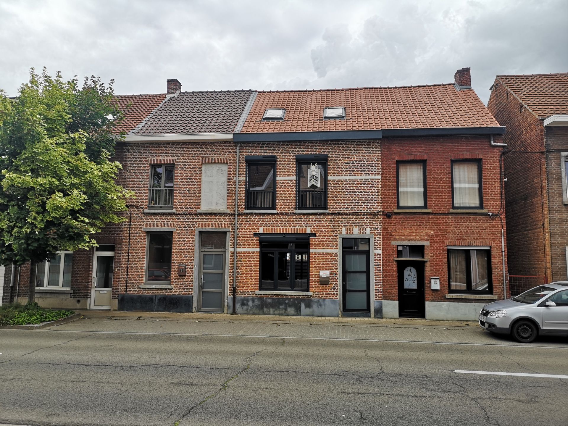 Gezellige rijwoning met drie kamers foto 1