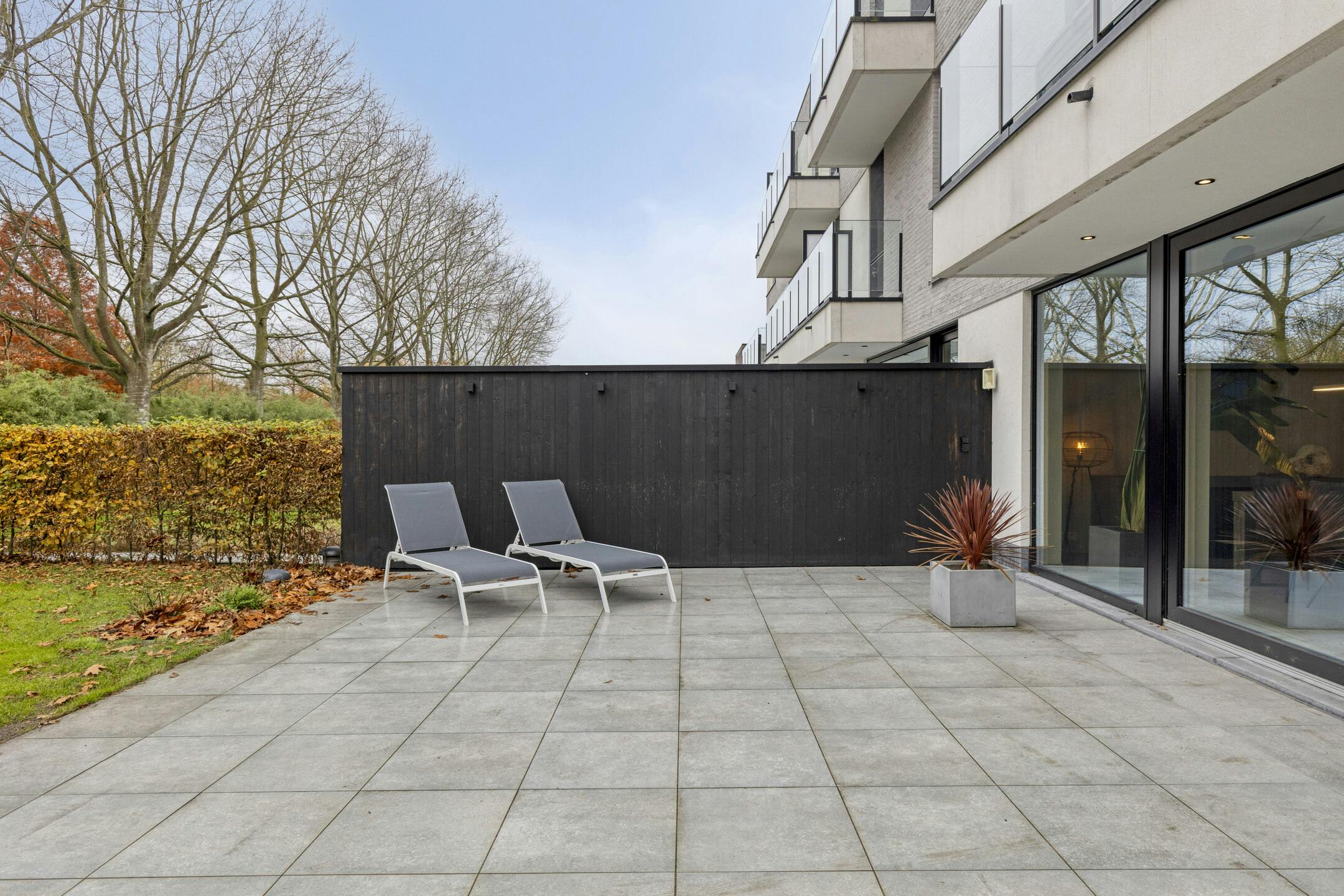 Uniek appartement met 2 slaapkamers en garage te koop in Eeklo foto 17