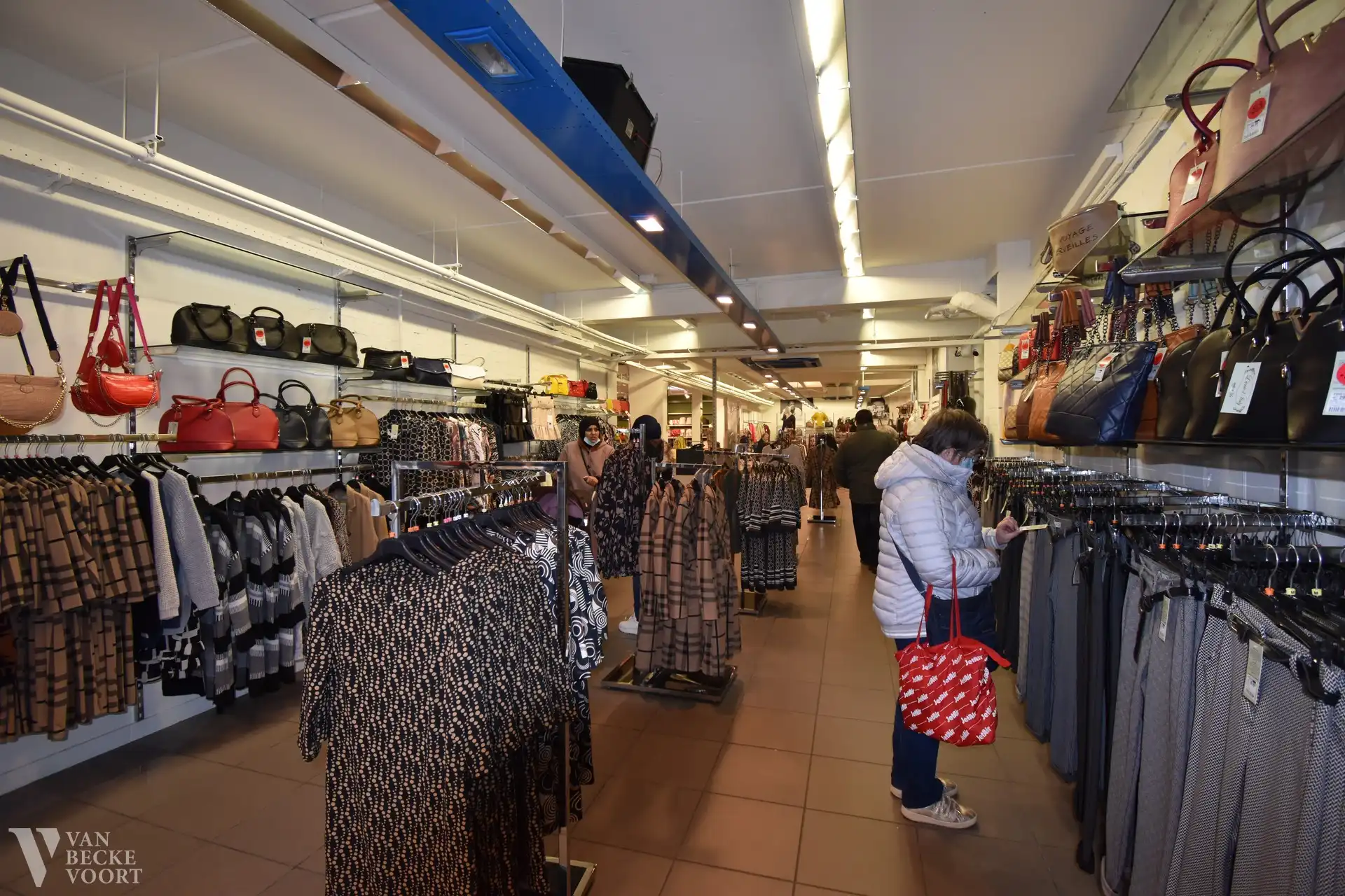 Handelsgelijkvloers op AAA locatie 350m² foto 22