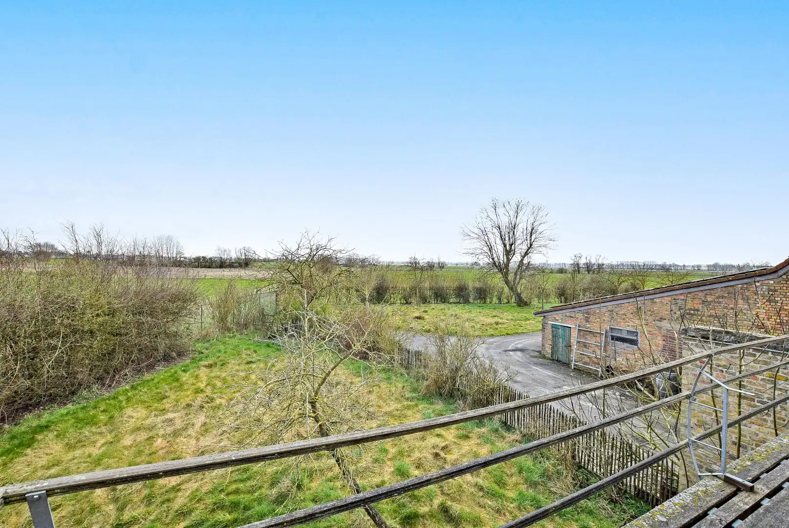 Uniek gelegen landhuis op 4334 m² gelegen te Diksmuide. foto 16