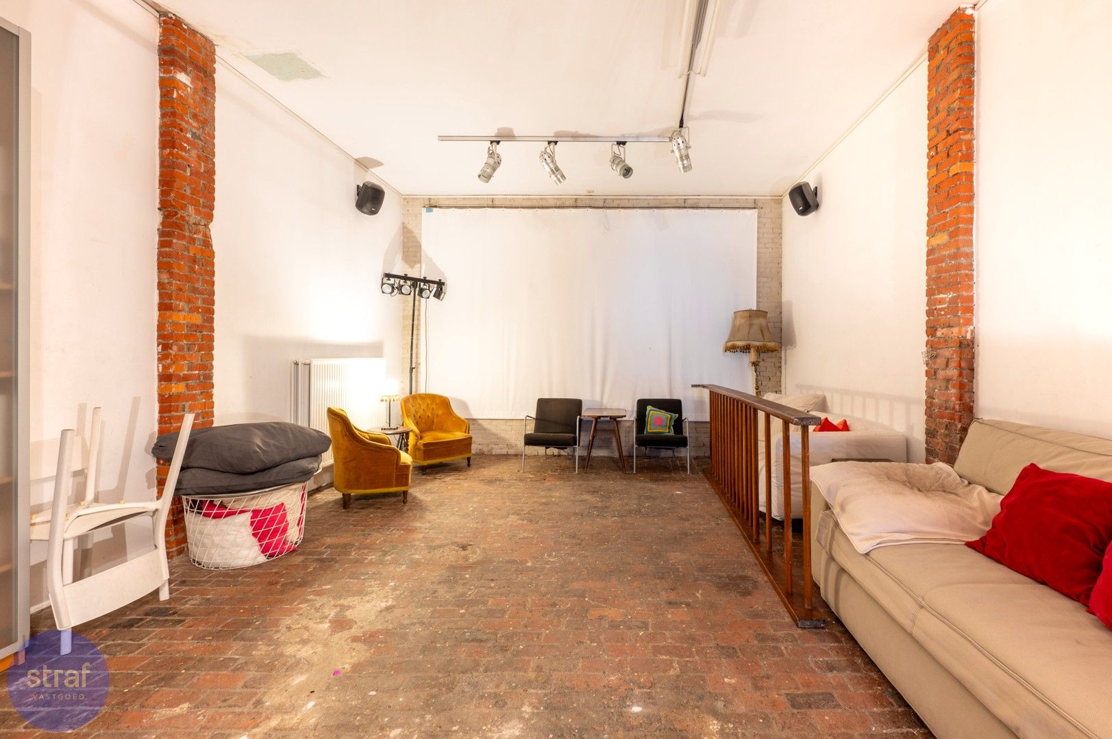 Twee terrassen, vier slaapkamers & tonnen karakter foto 23