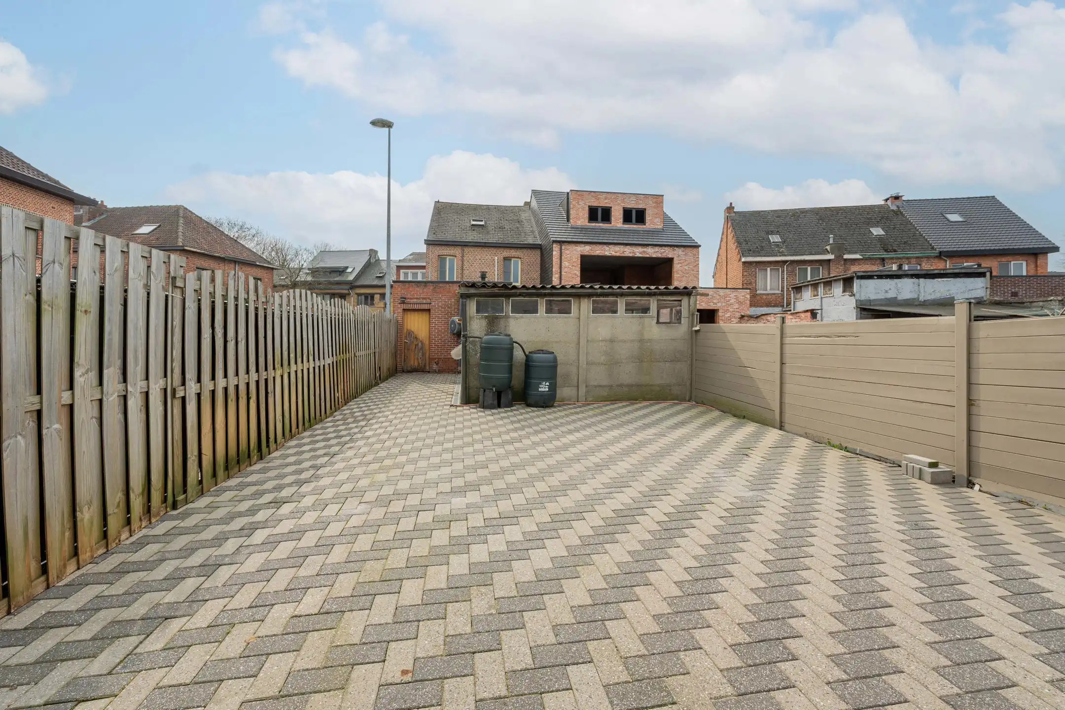 Gezellige woning op centrale locatie met dubbele garage!  foto 8