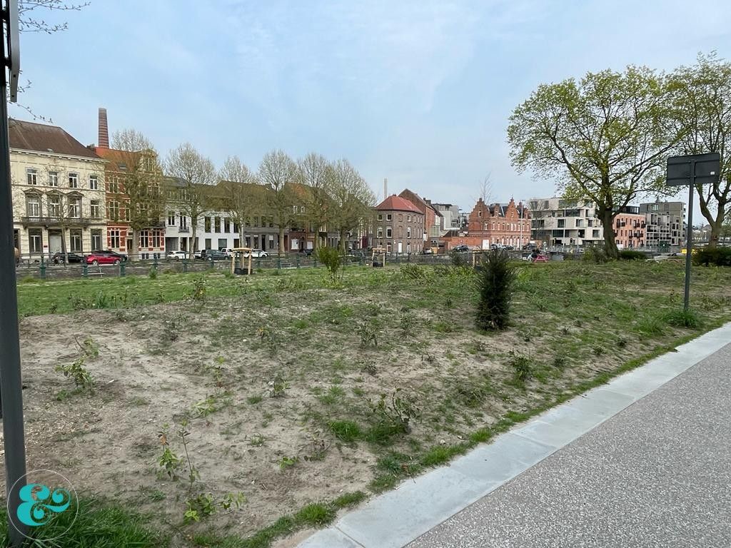 Bemeubelde studio in het centrum van Gent te huur foto 9
